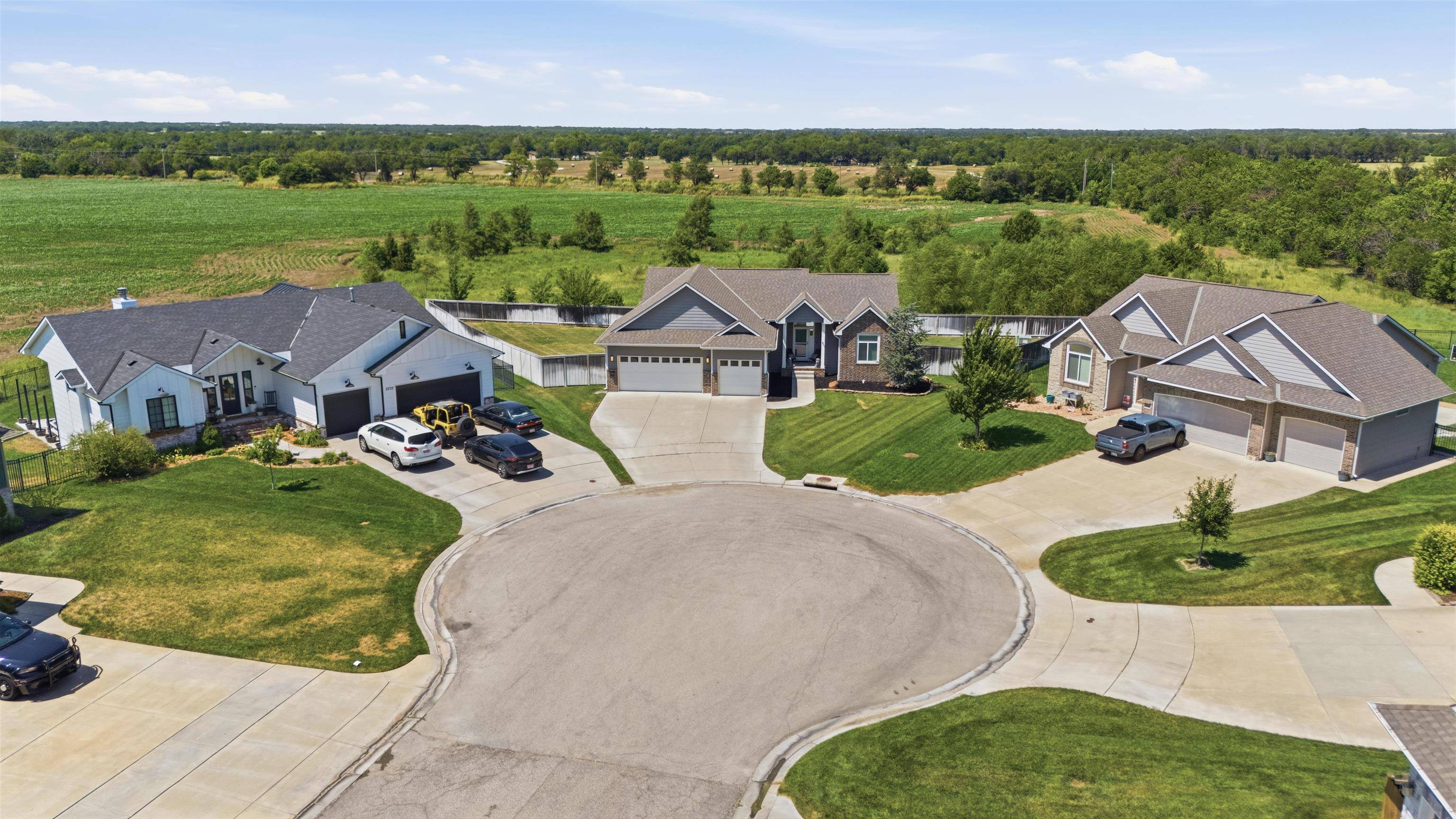 2741 N Bluestone Cir, Andover, KS 67002