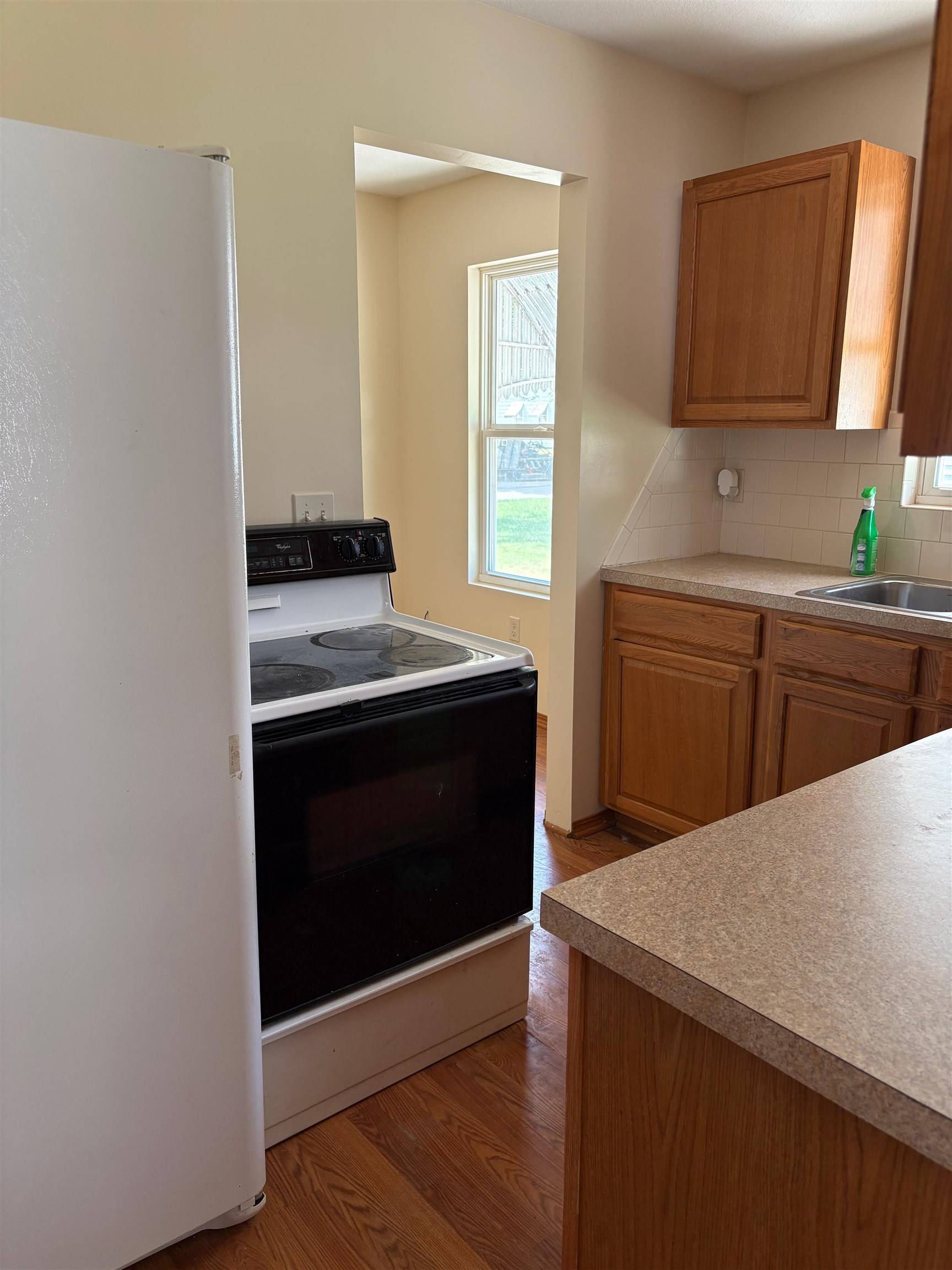 422 N Clayton Ave, Wichita, KS 67203