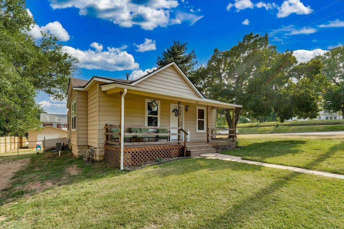 439 W C Ave, Kingman, KS 67068
