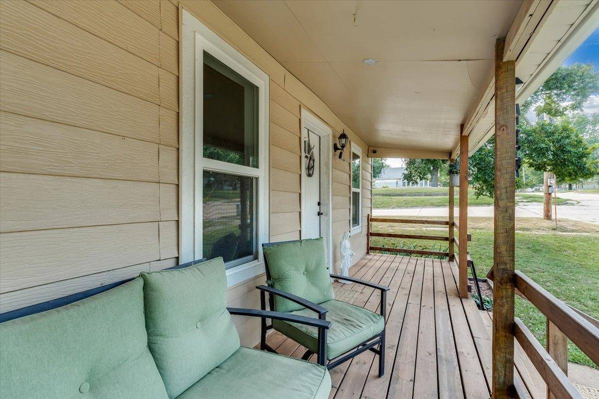 439 W C Ave, Kingman, KS 67068