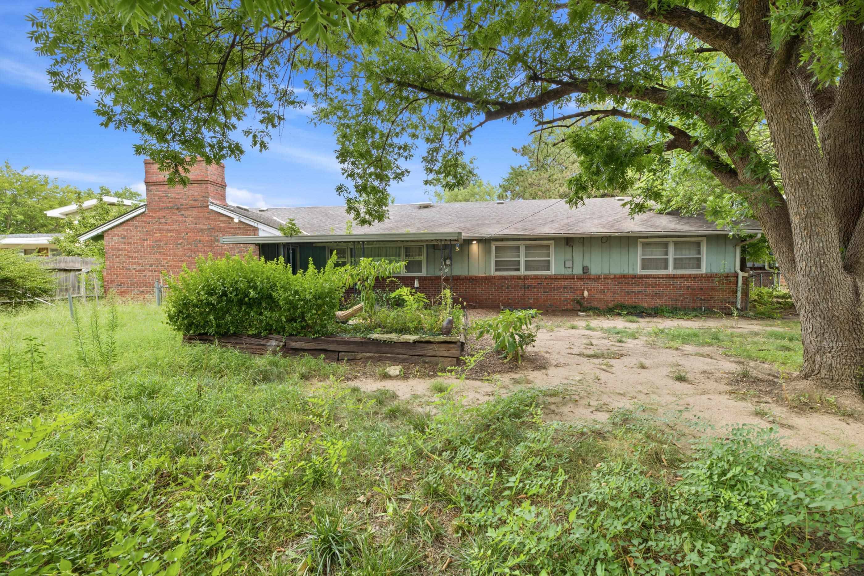 6205 E 11TH ST N, Wichita, KS 67208