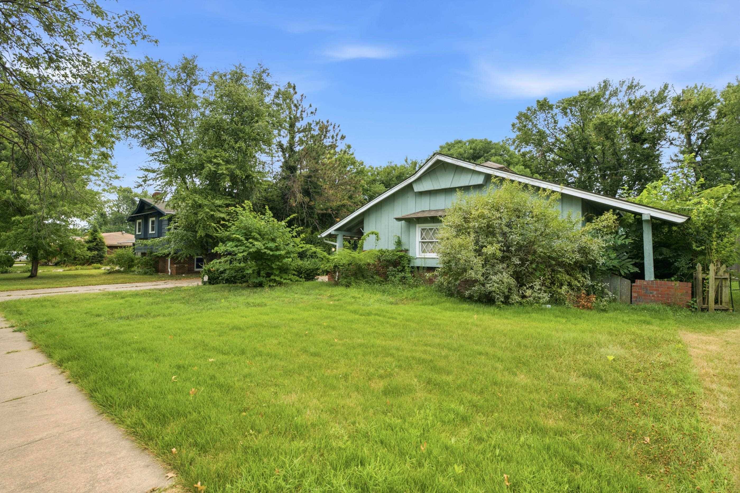 6205 E 11TH ST N, Wichita, KS 67208