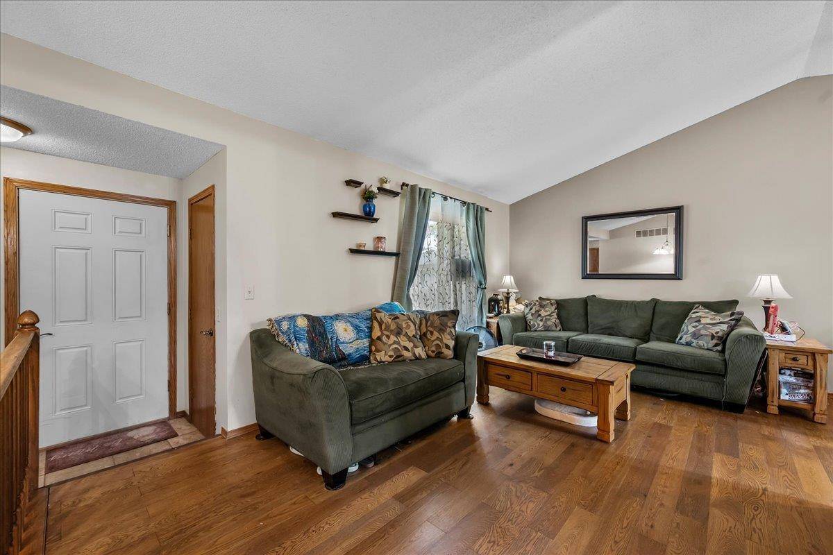 6645 W ONeil Ct, Wichita, KS 67212