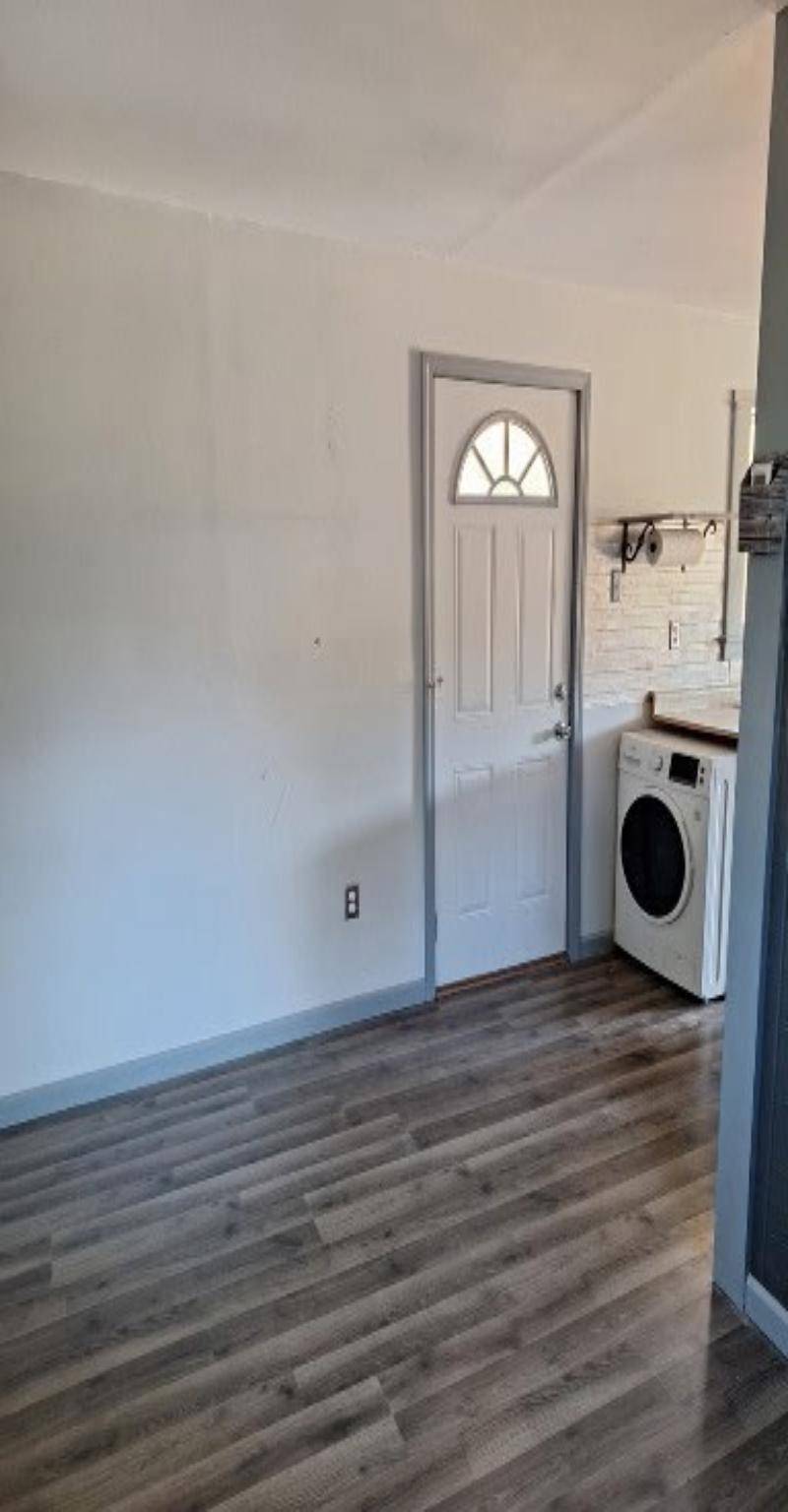 140 W Grove, Canton, KS 67428
