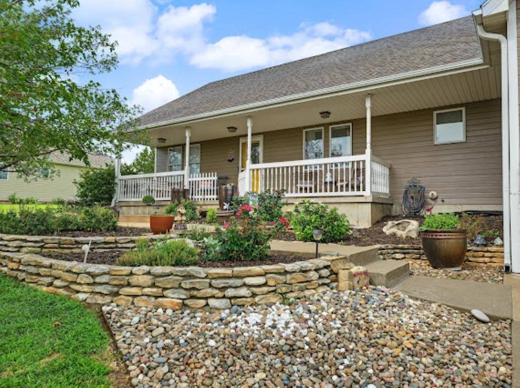 1802 Bluestem Ln., Salina, KS 67401