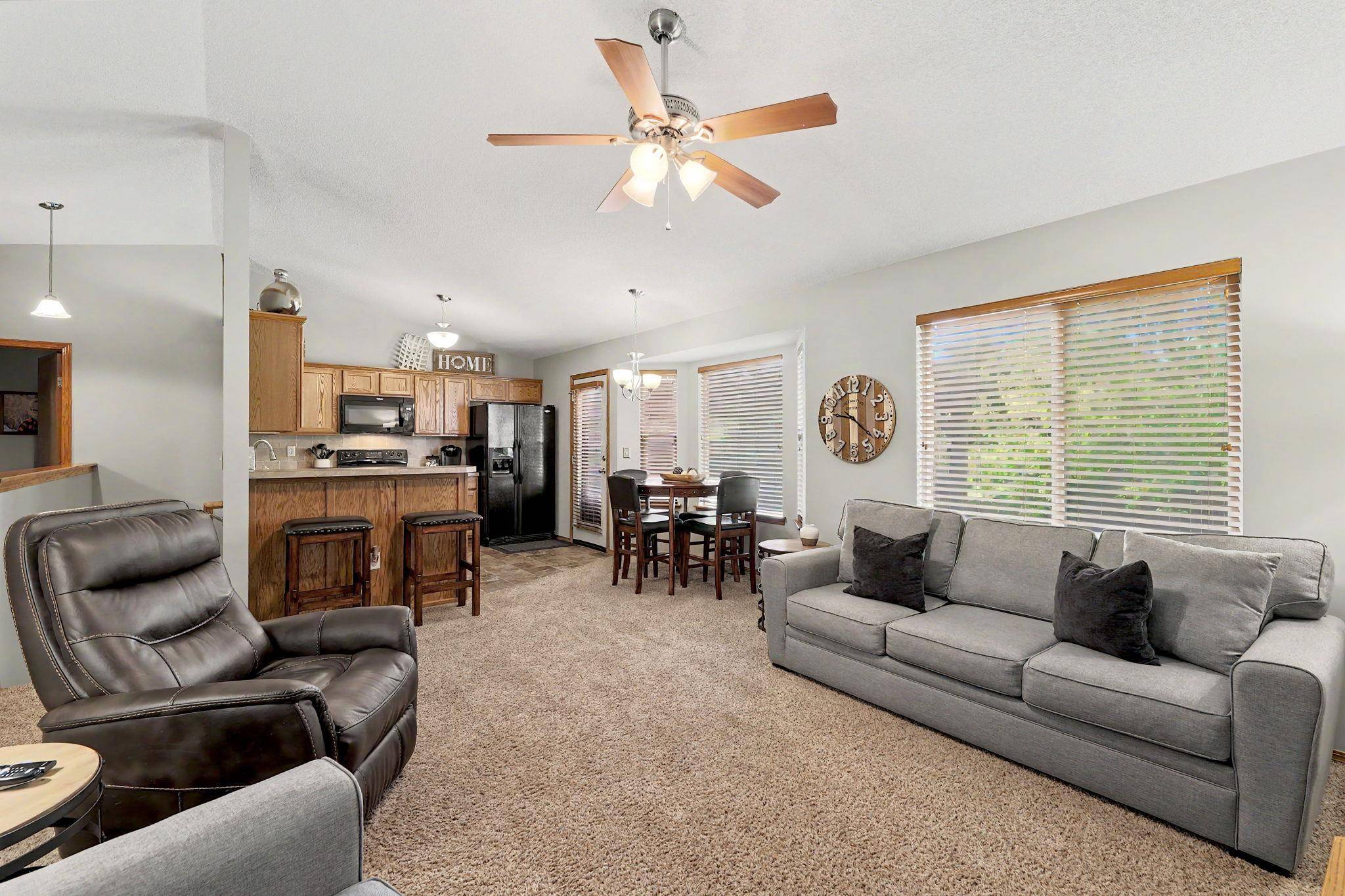 843 E Winding Lane St, Derby, KS 67037
