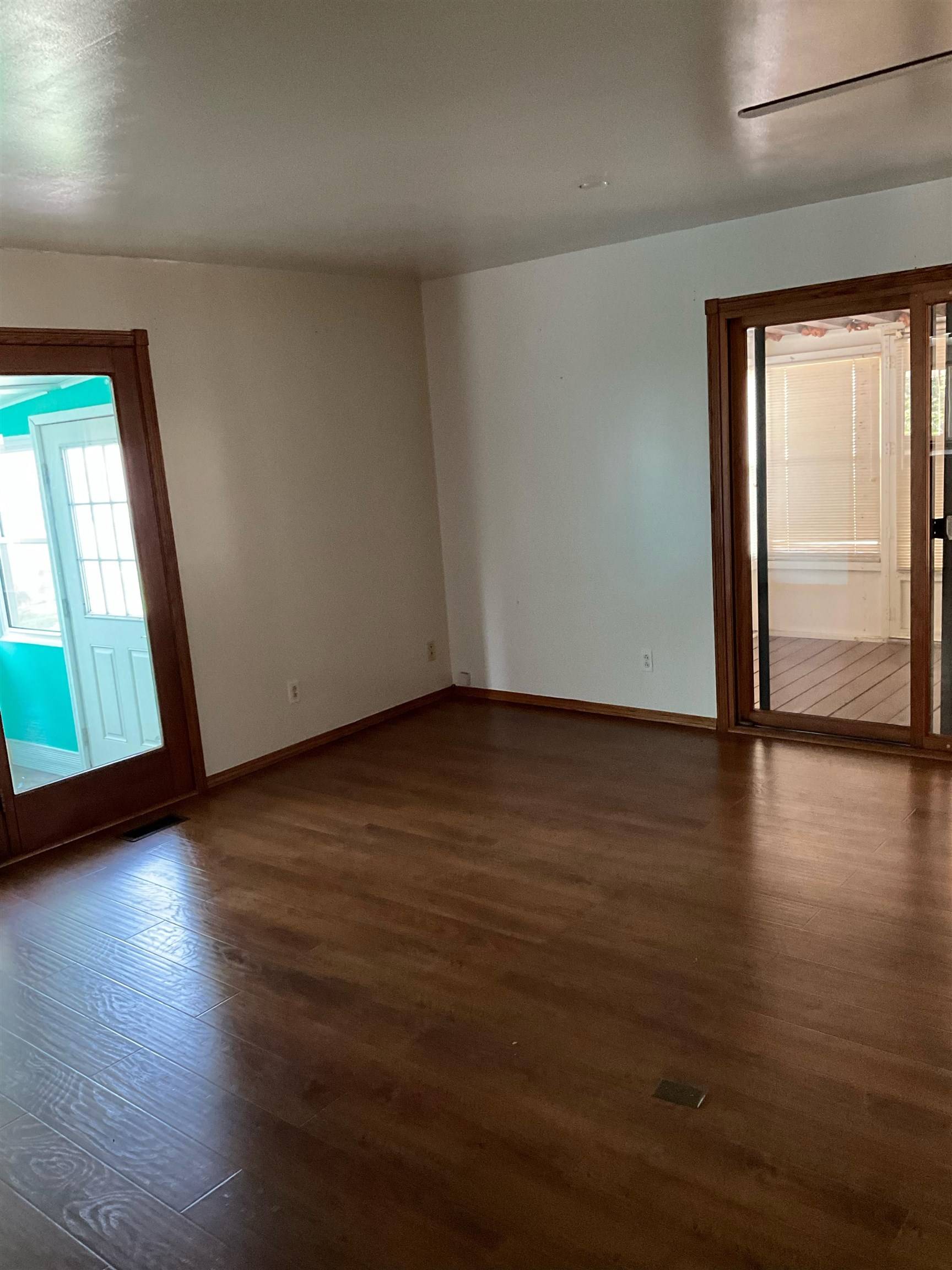 505 WASHINGTON AVE, Sedgwick, KS 67135
