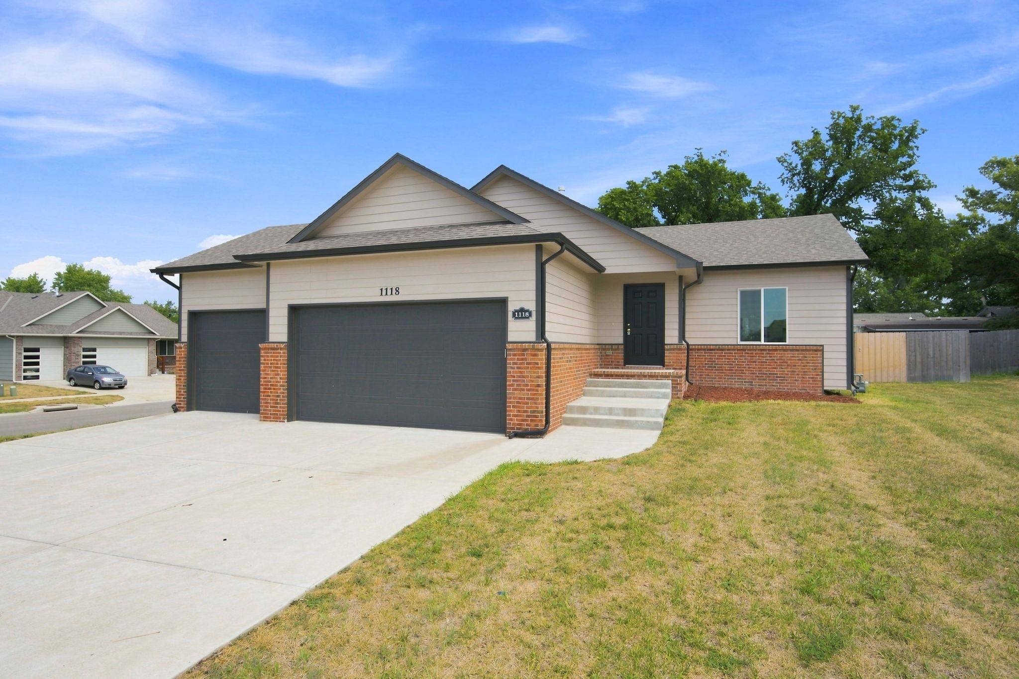 1118 Sontag Ct, Derby, KS 67037