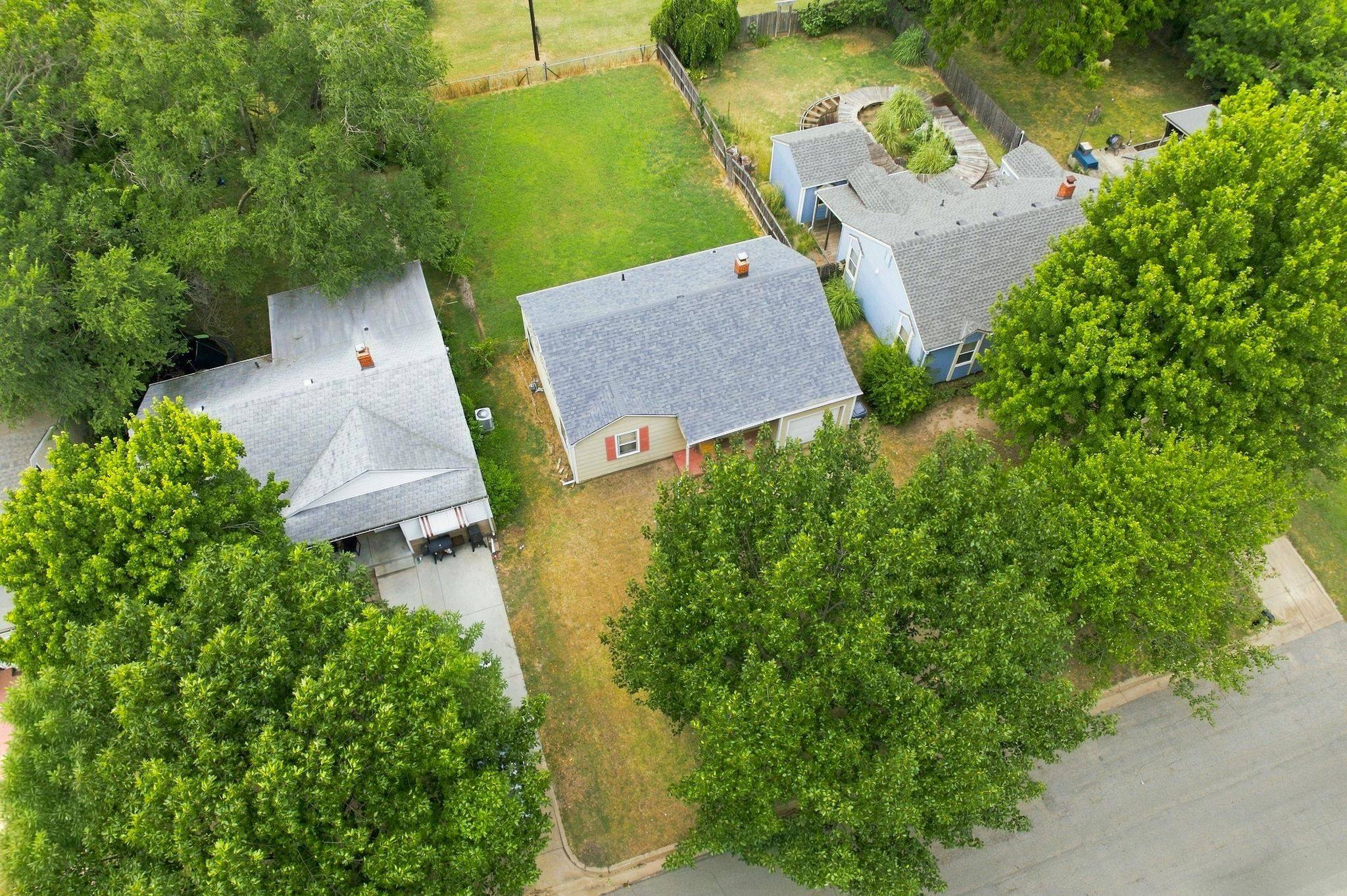 923 N Belmont Ave, Wichita, KS 67208