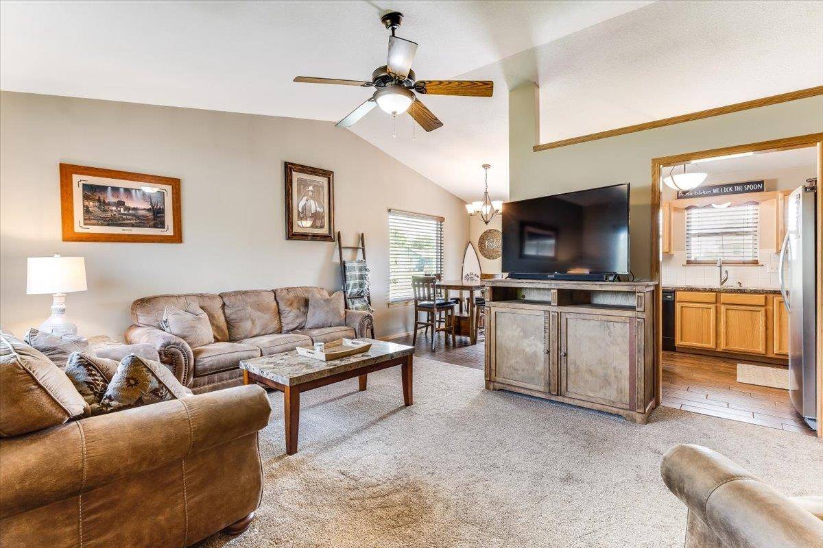 12101 W Jewell Ct, Wichita, KS 67235