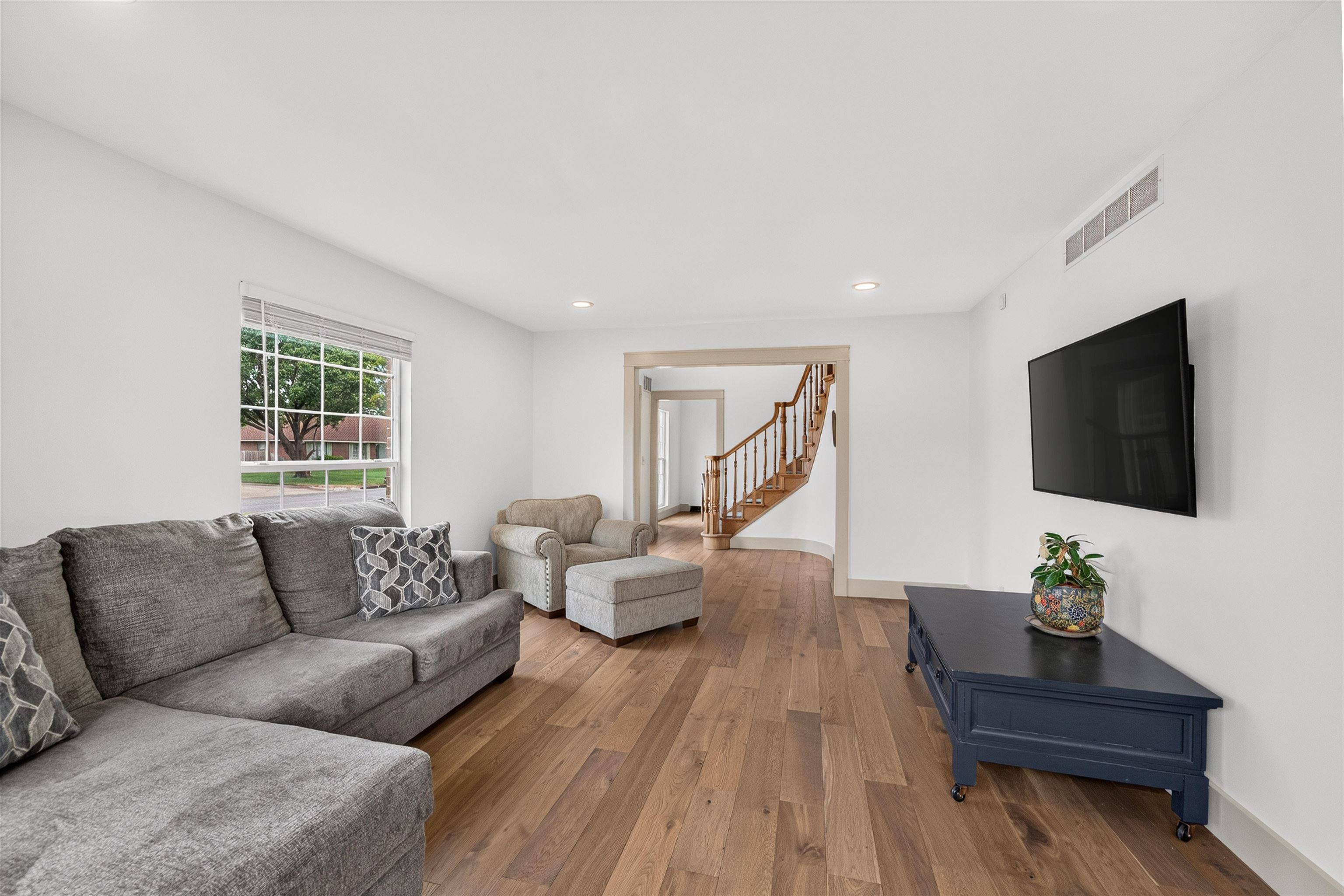2950 W River Park Dr., Wichita, KS 67203