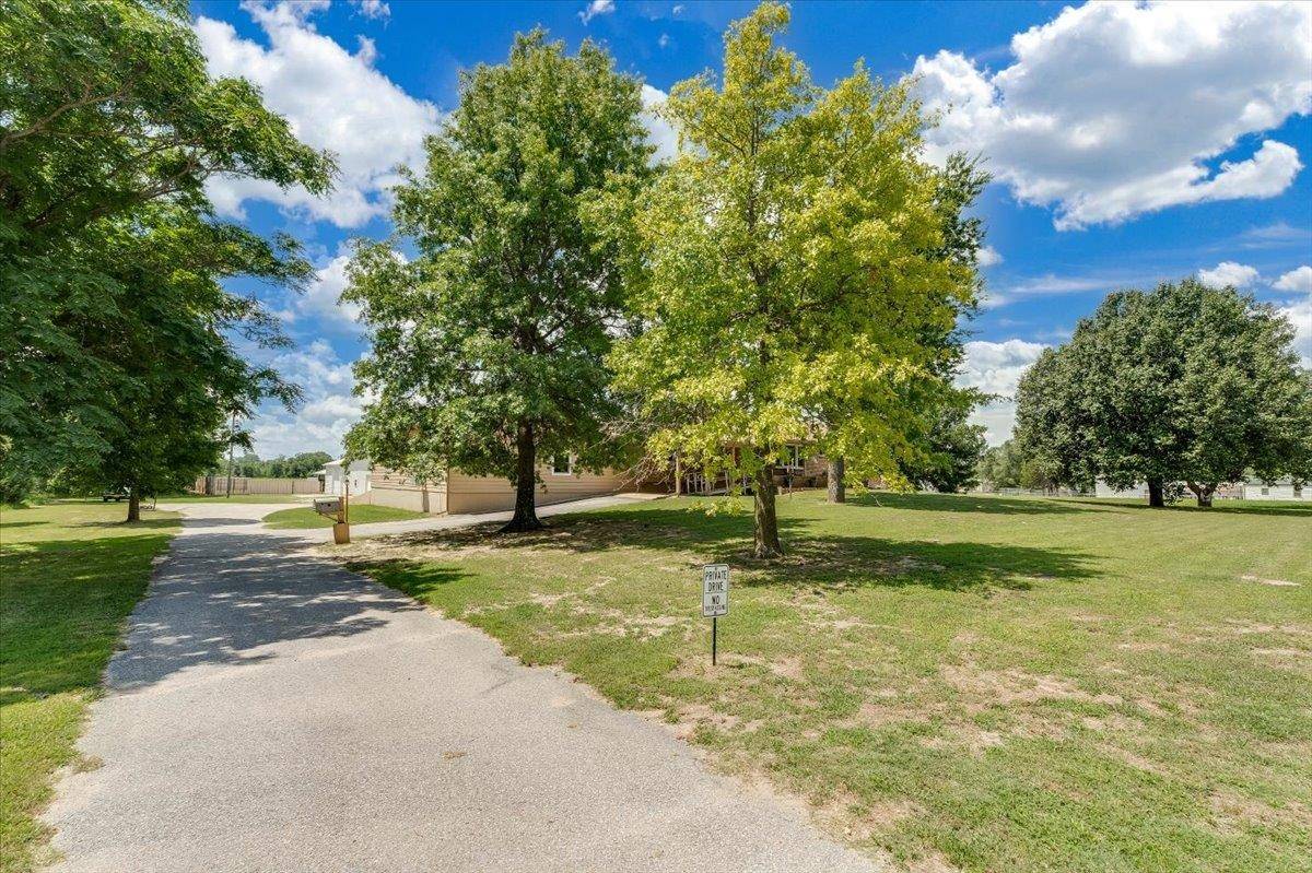 1421 E 55th, Wichita, KS 67216