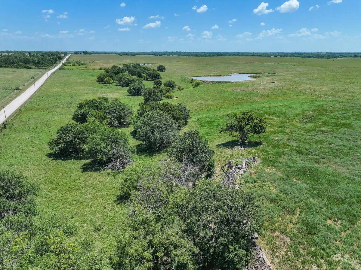 000 SW 200th St, Douglass, KS 67039