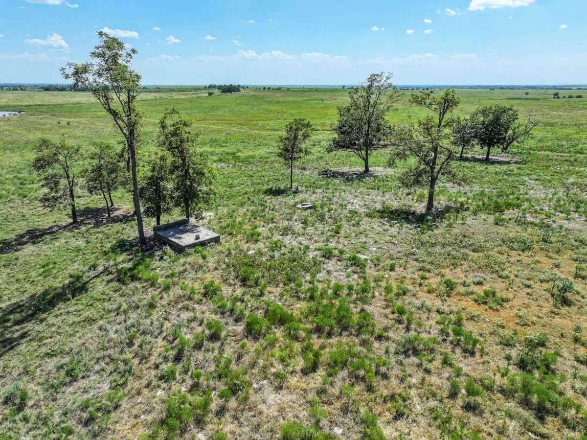 000 SW Shumway Rd, Douglass, KS 67039