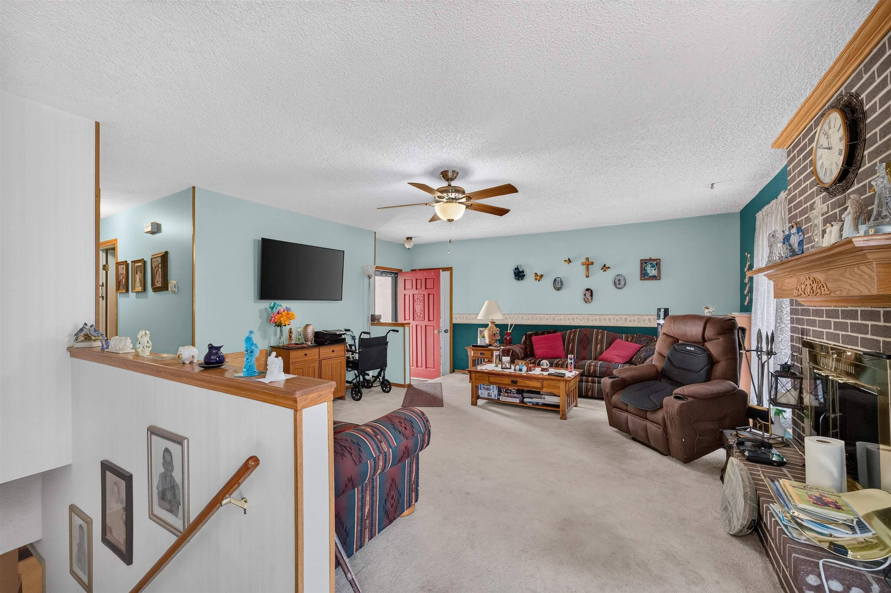 3933 W 32nd St S, Wichita, KS 67217