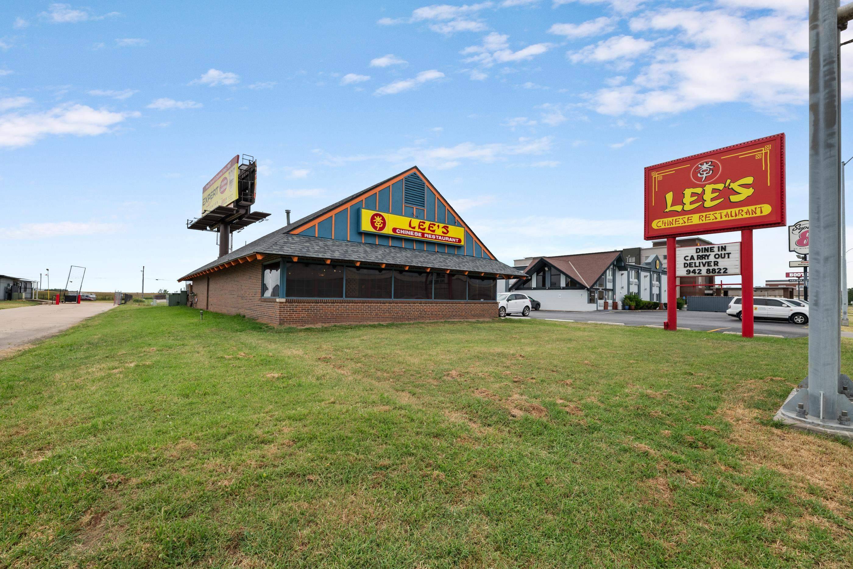 6215 W KELLOGG, Wichita, KS 67209