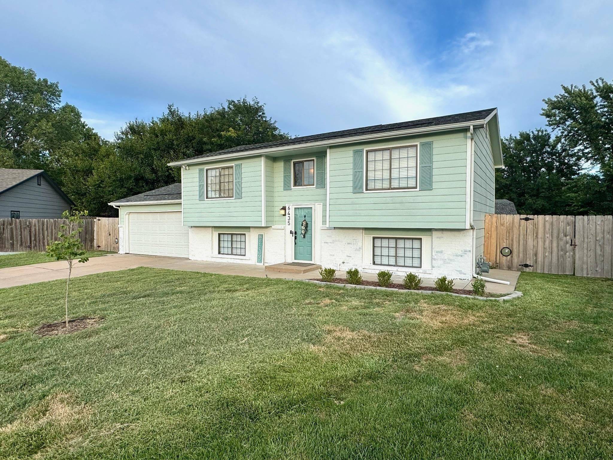 6435 E 32nd Ct N, Wichita, KS 67226