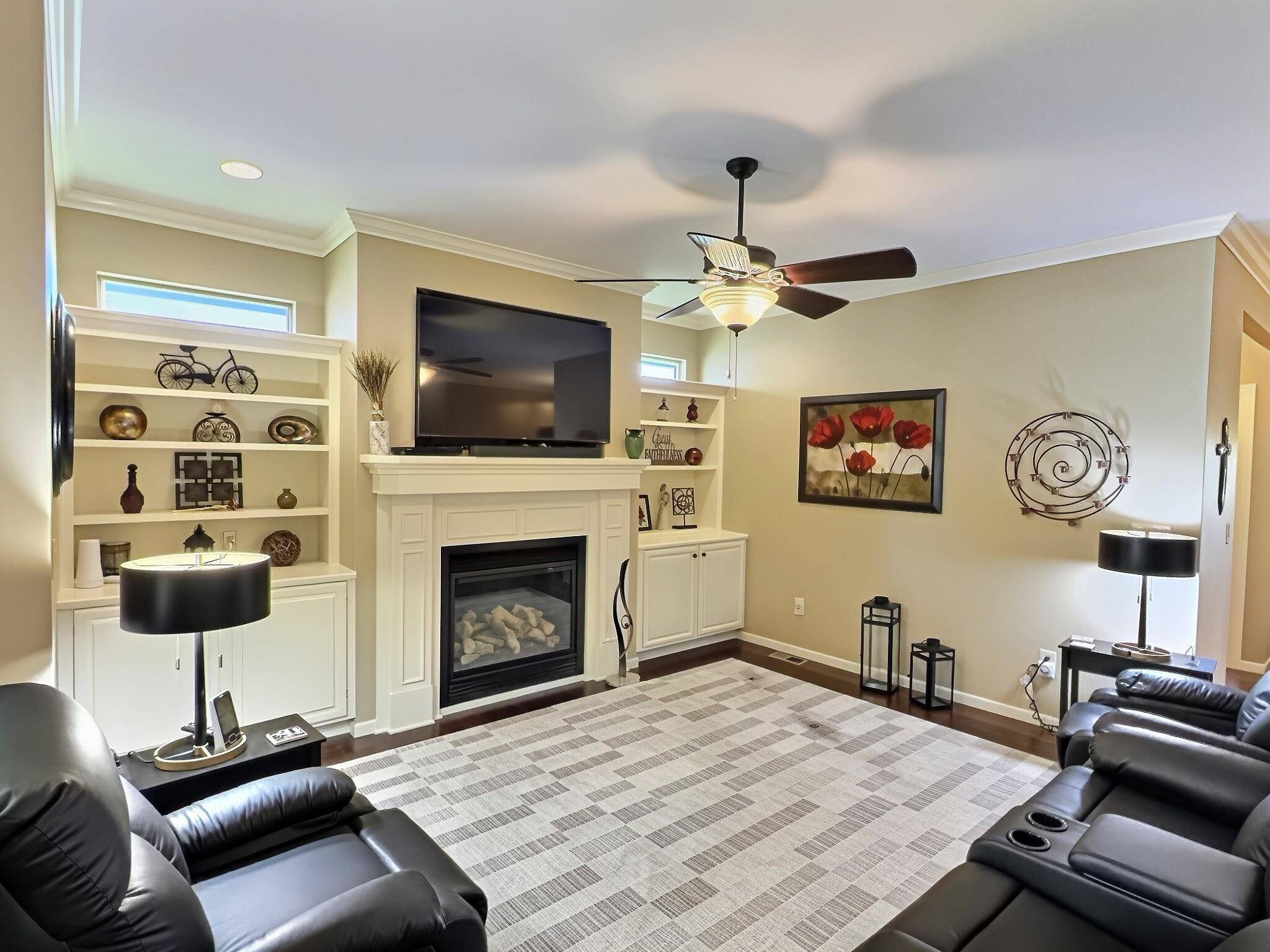 1723 Casey, Newton, KS 67114