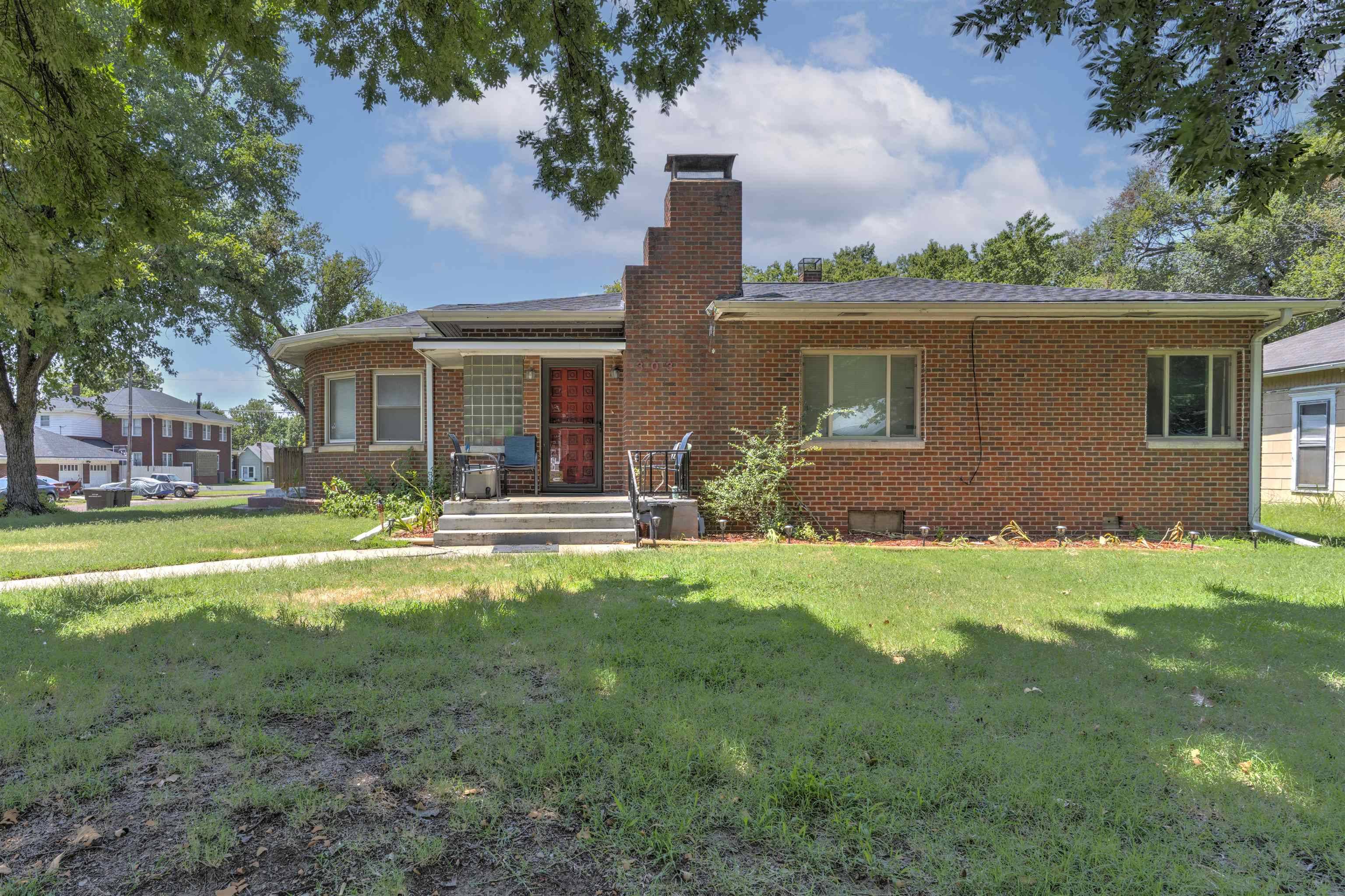 303 N 2nd, Arkansas City, KS 67005