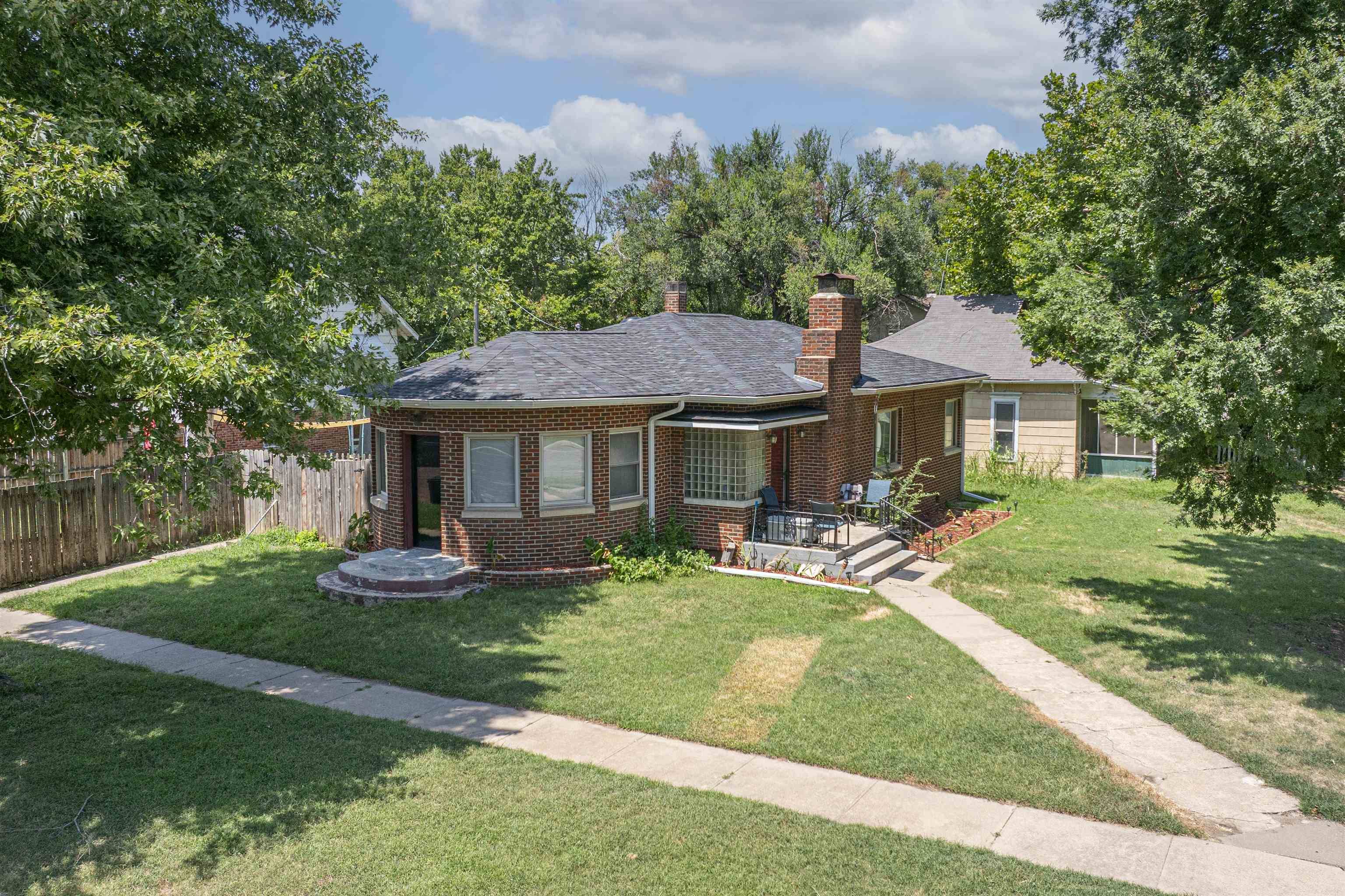 303 N 2nd, Arkansas City, KS 67005