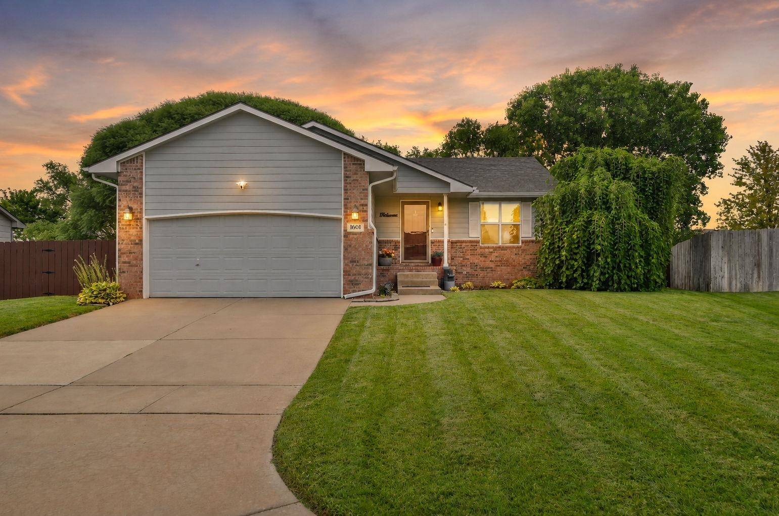 1601 N Cleary Lane, Goddard, KS 67052-8543