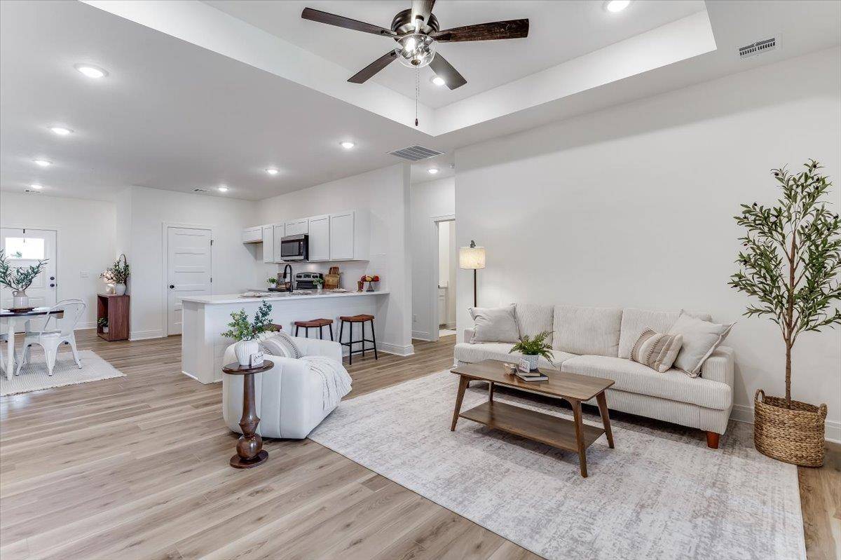 5417 W Rolly, Wichita, KS 67215