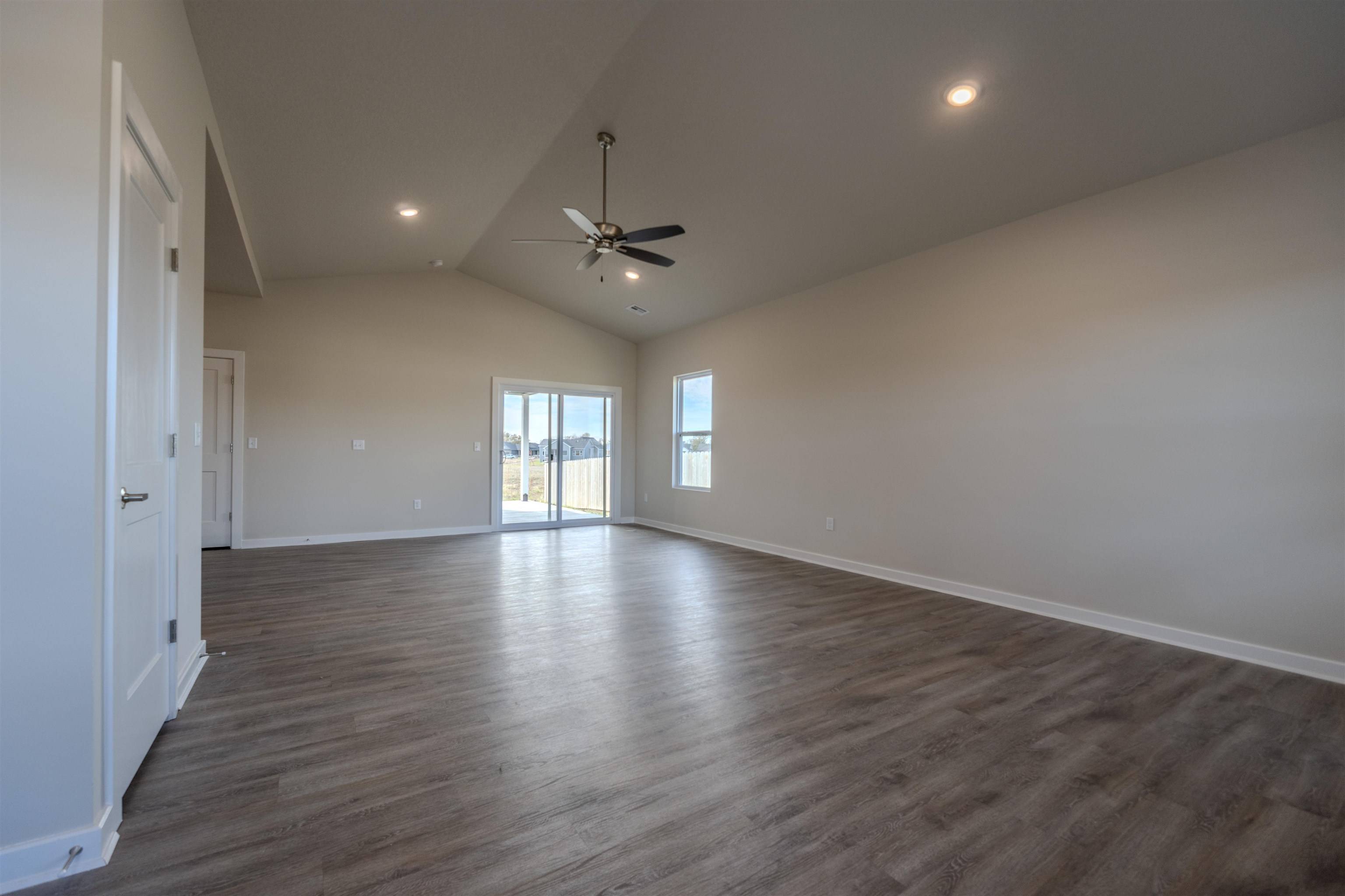 2222 S Vintage Dr, Andover, KS 67002