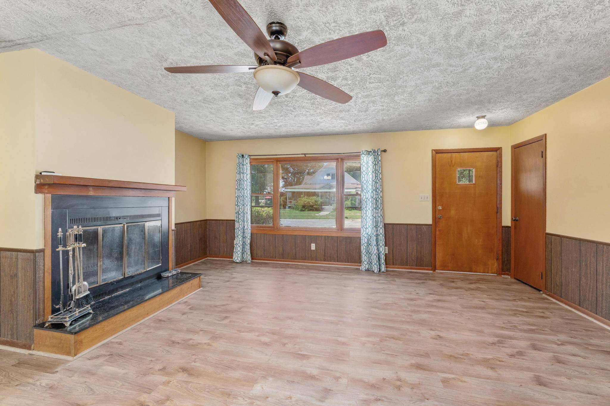515 S G St, Wellington, KS 67152