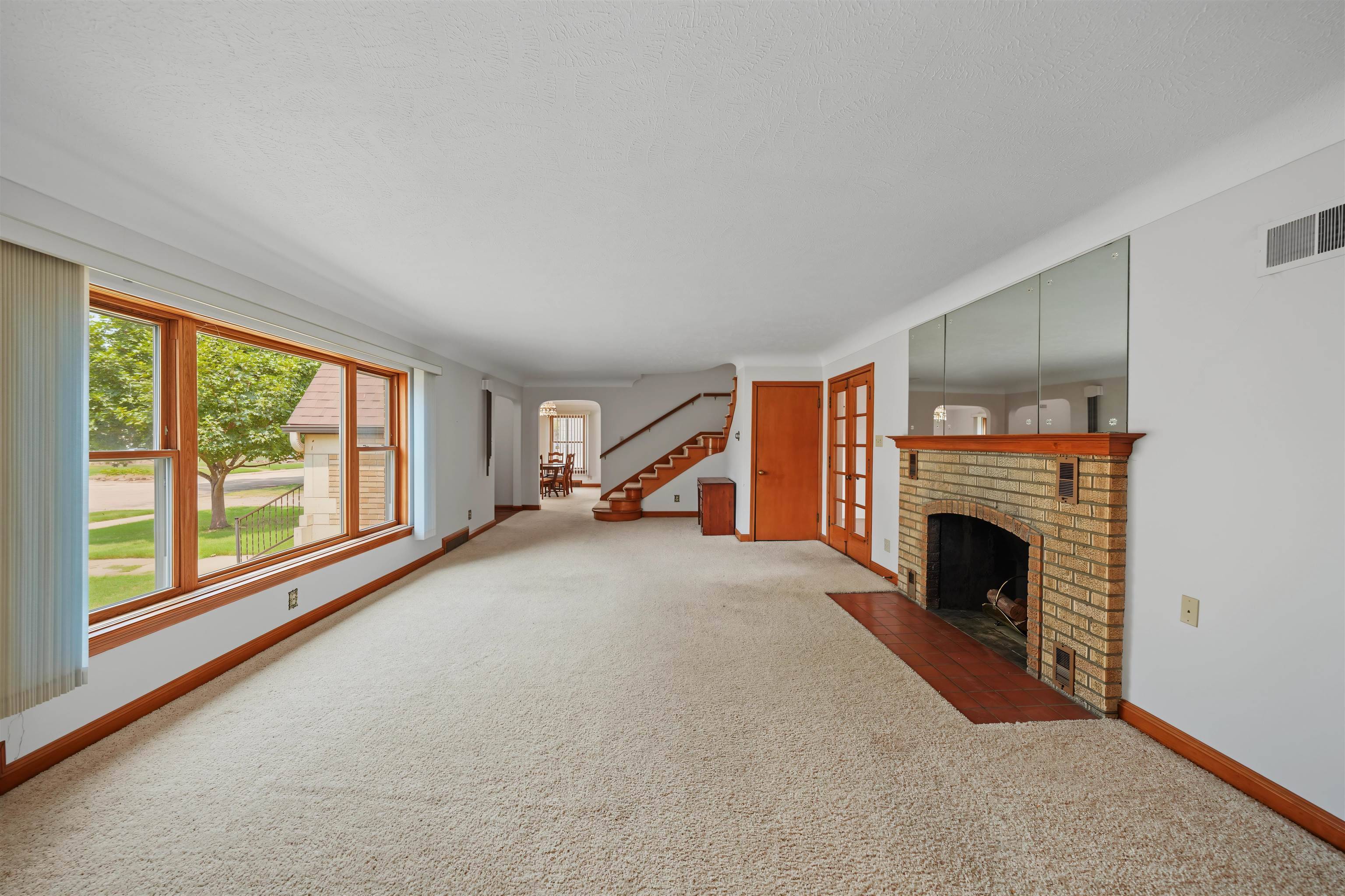 106 N Oakdale Ave., Salina, KS 67401