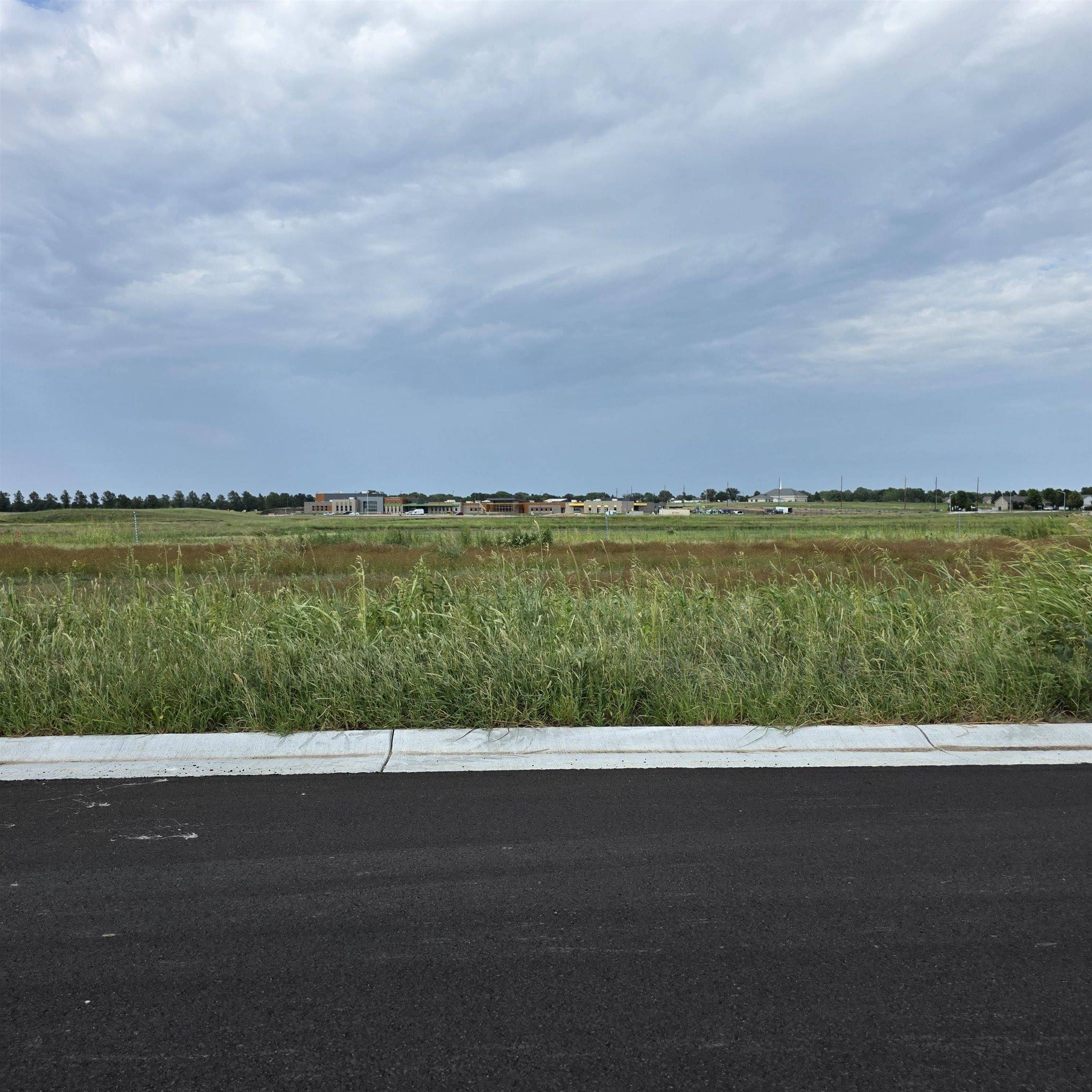 1430 Northridge, Valley Center, KS 67147