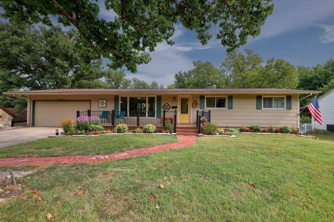 1704 E 8th, Winfield, KS 67156