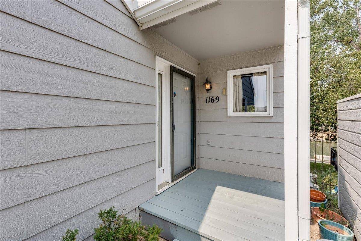 1169 N Lakewind, Wichita, KS 67212