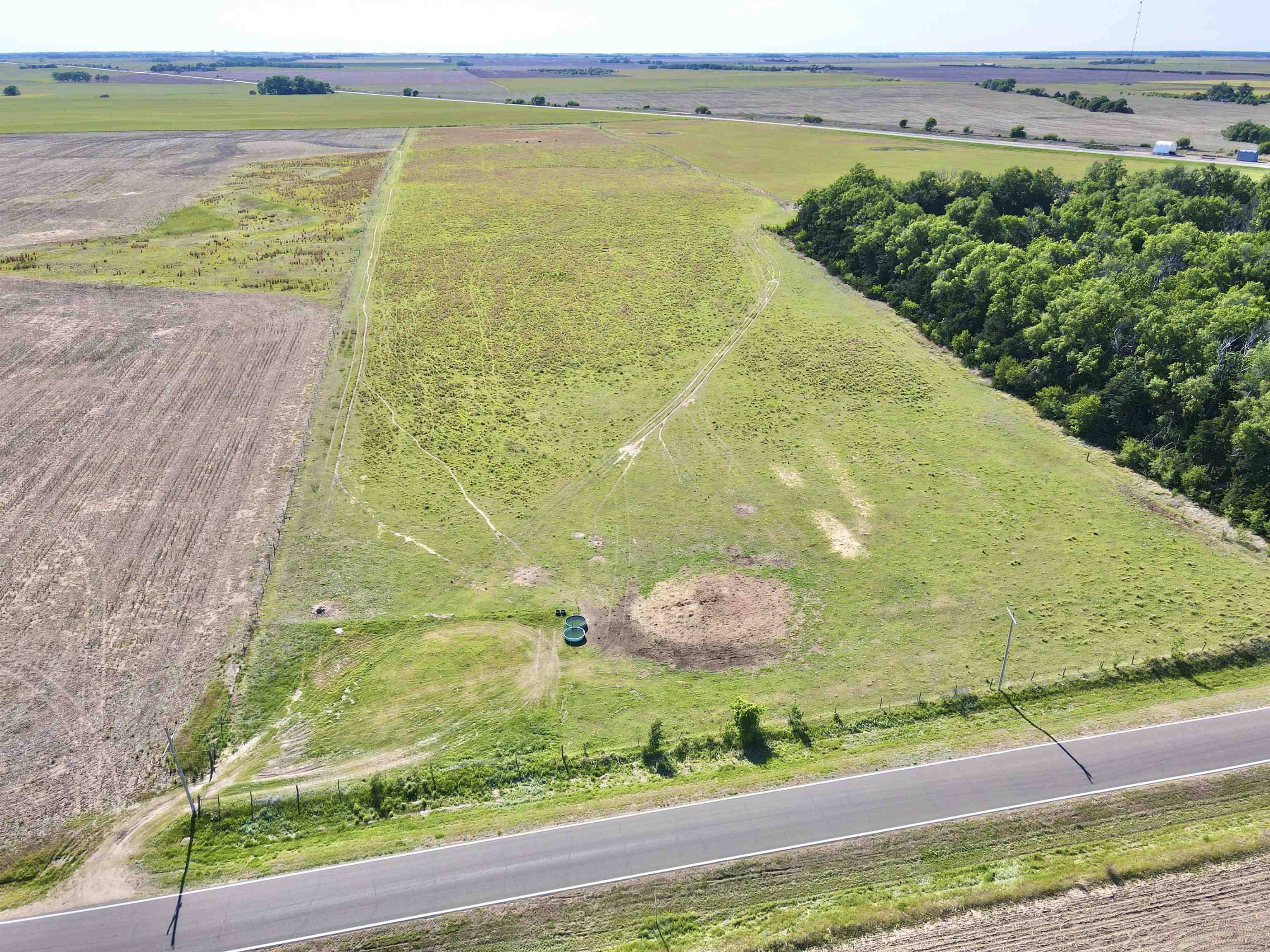NW/c of NE 70th St & NE 100th Ave, Turon, KS 67583