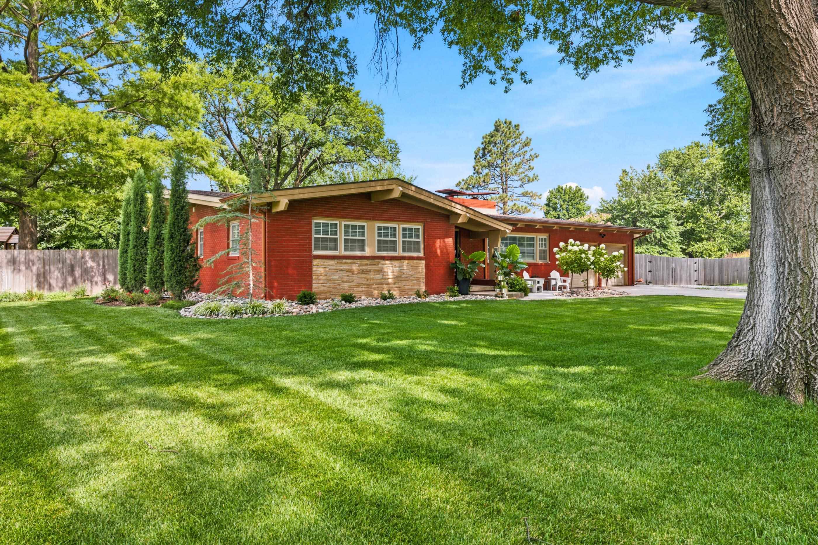 974 W Alexander Ave, Haysville, KS 67060