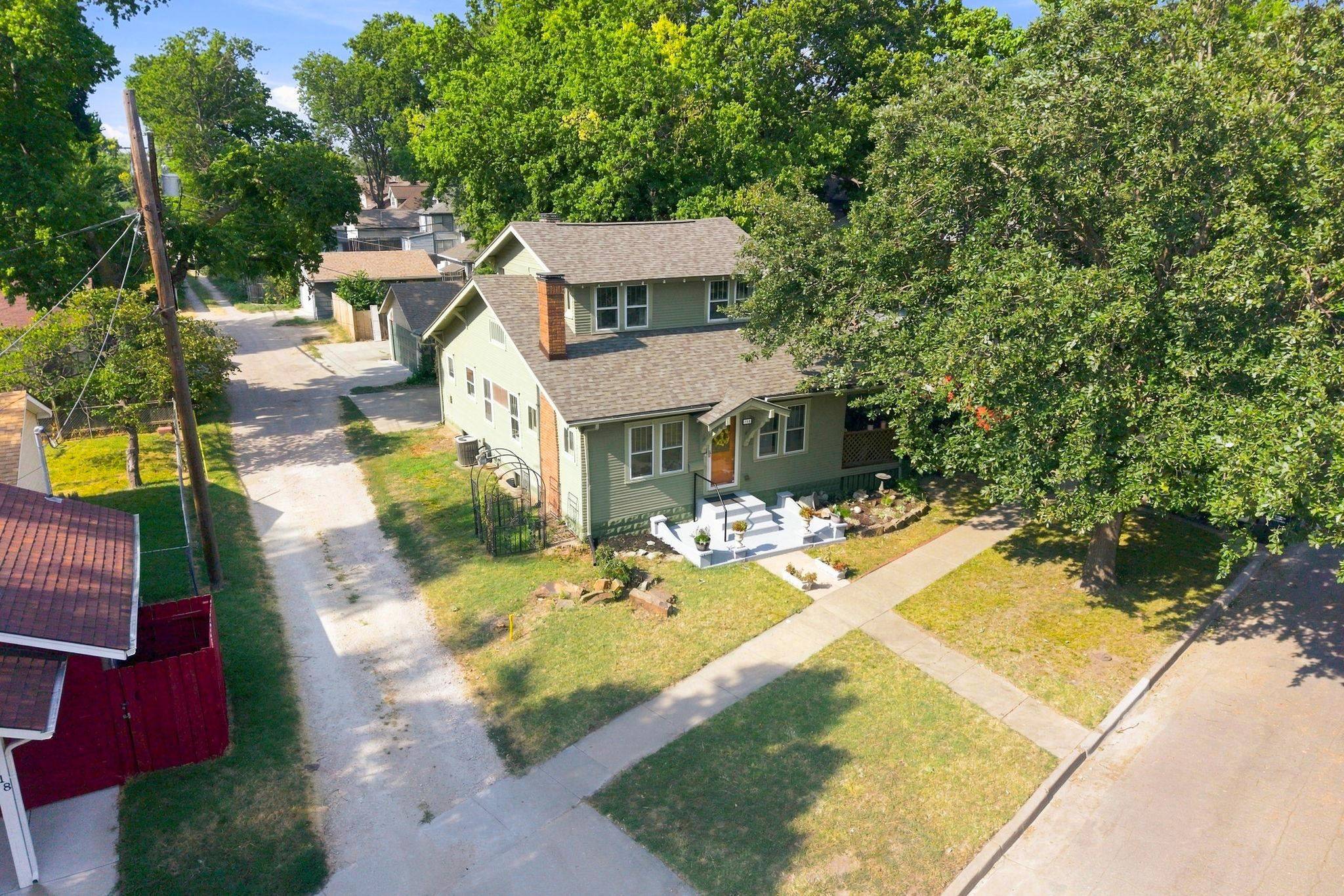 910 W Murdock St, Wichita, KS 67203