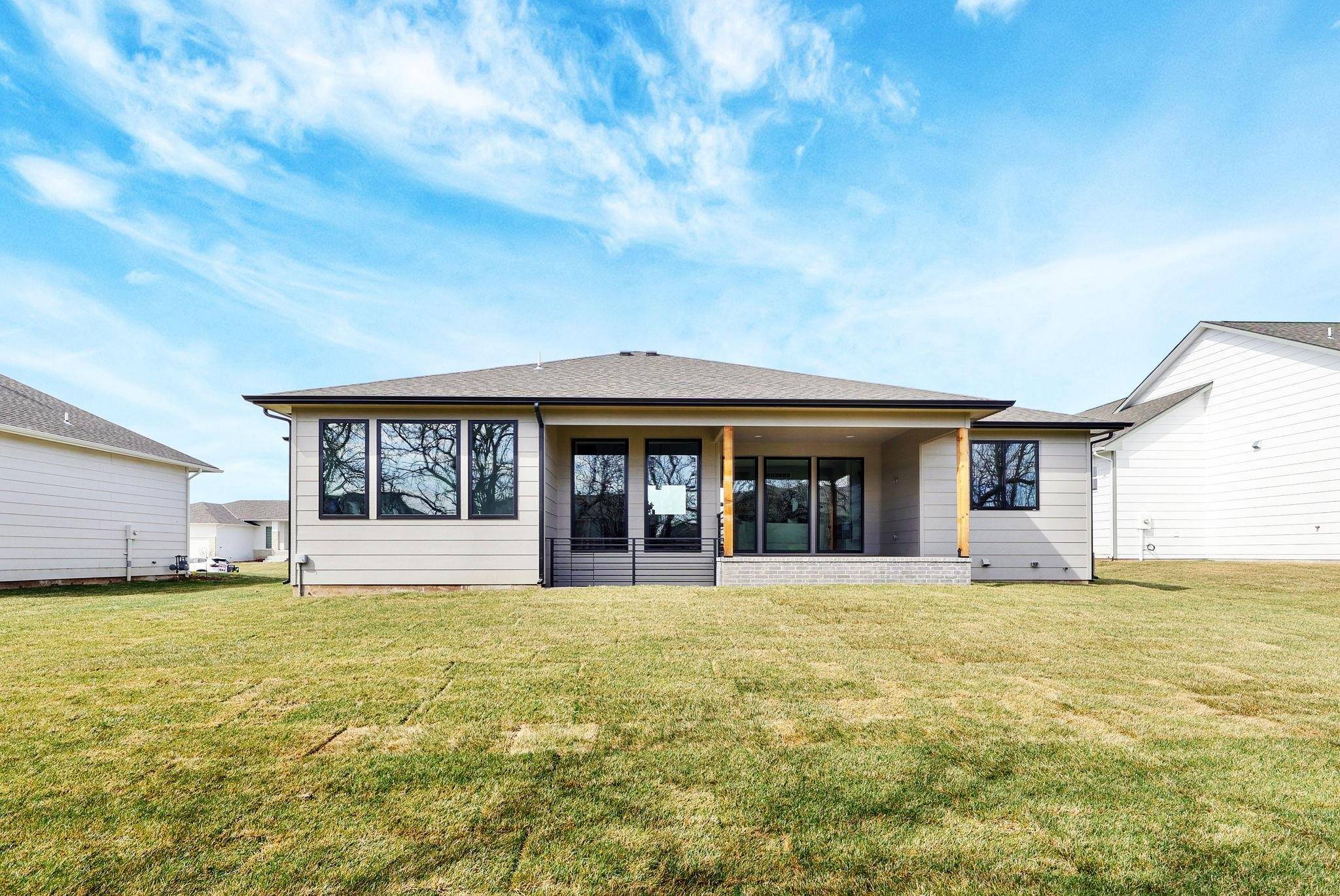 2542 N Emerald Ct, Andover, KS 67002