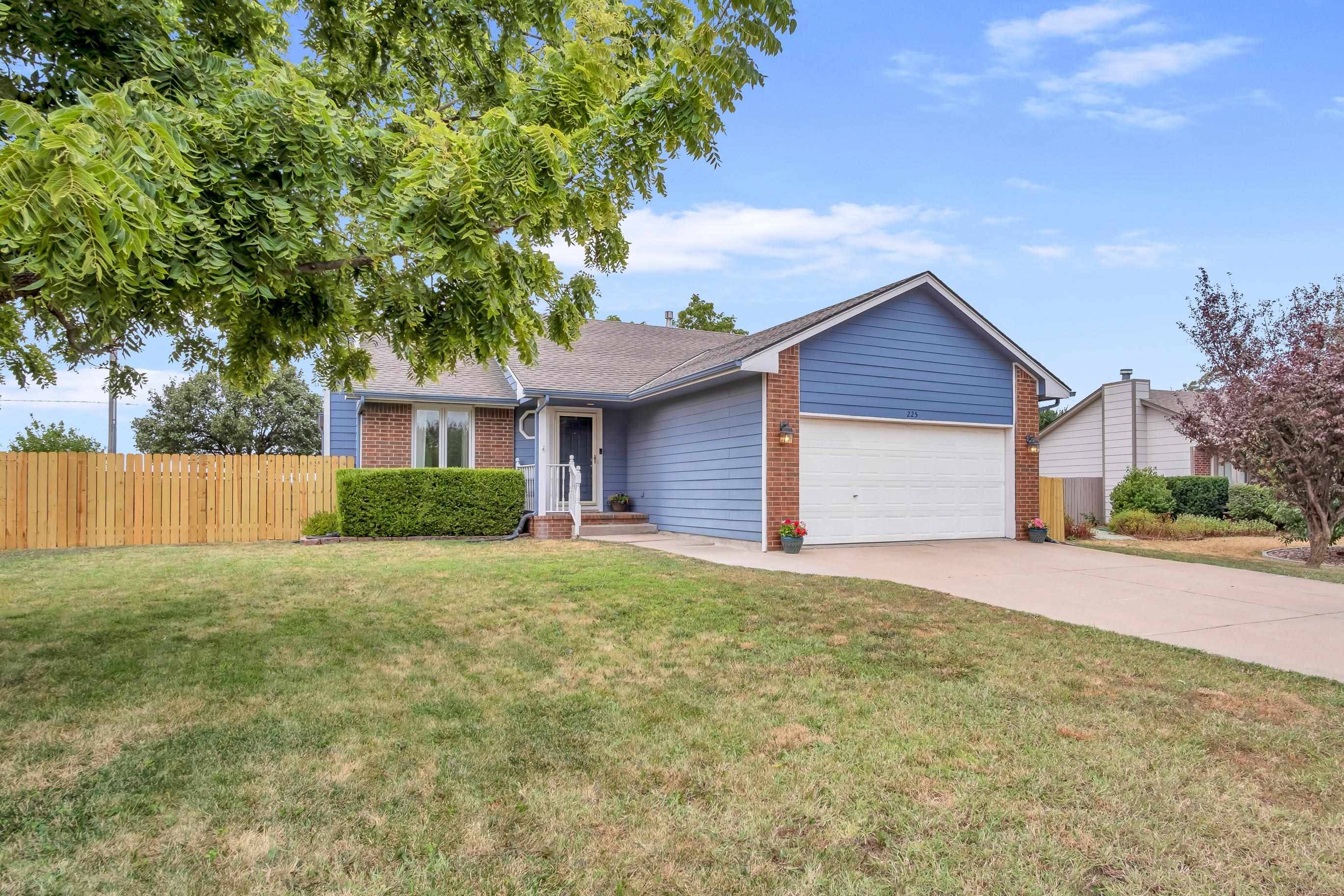 225 Windward, Newton, KS 67114