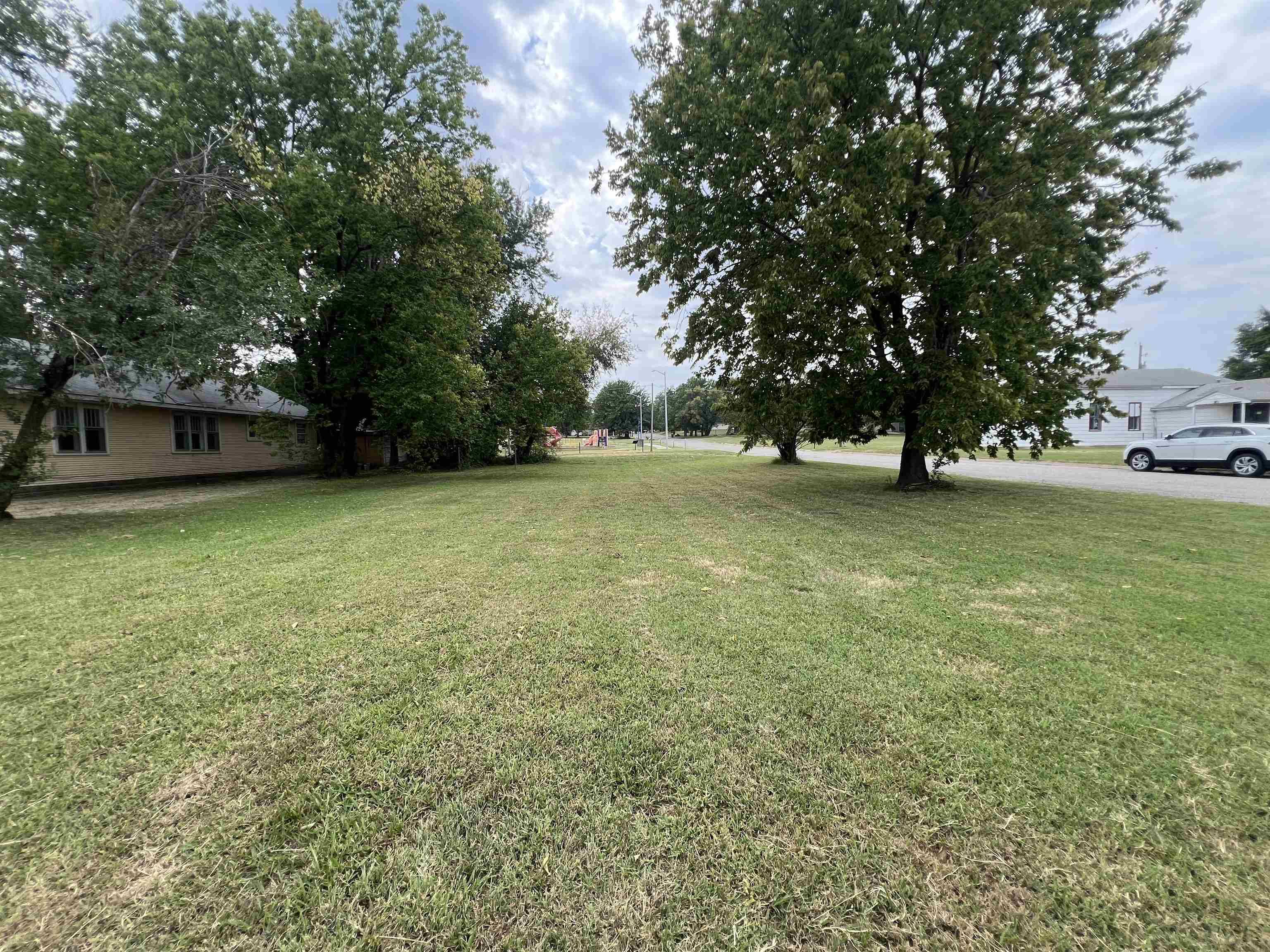 825 N 5th, Arkansas City, KS 67005