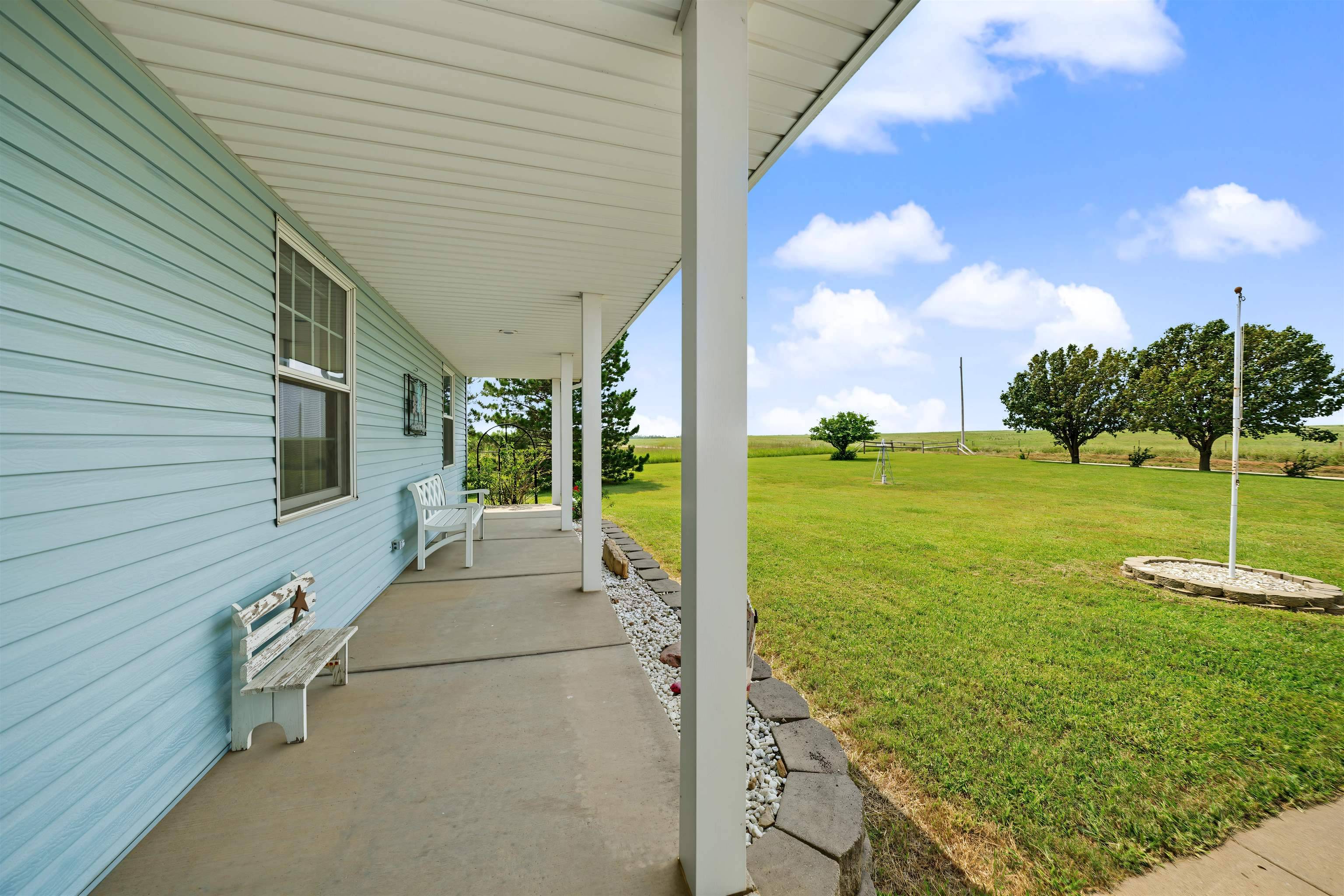 442 N 150th Rd, Bennington, KS 67422