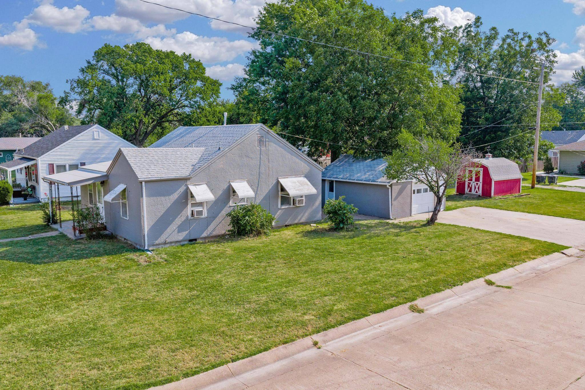 1501 N C St, Wellington, KS 67152