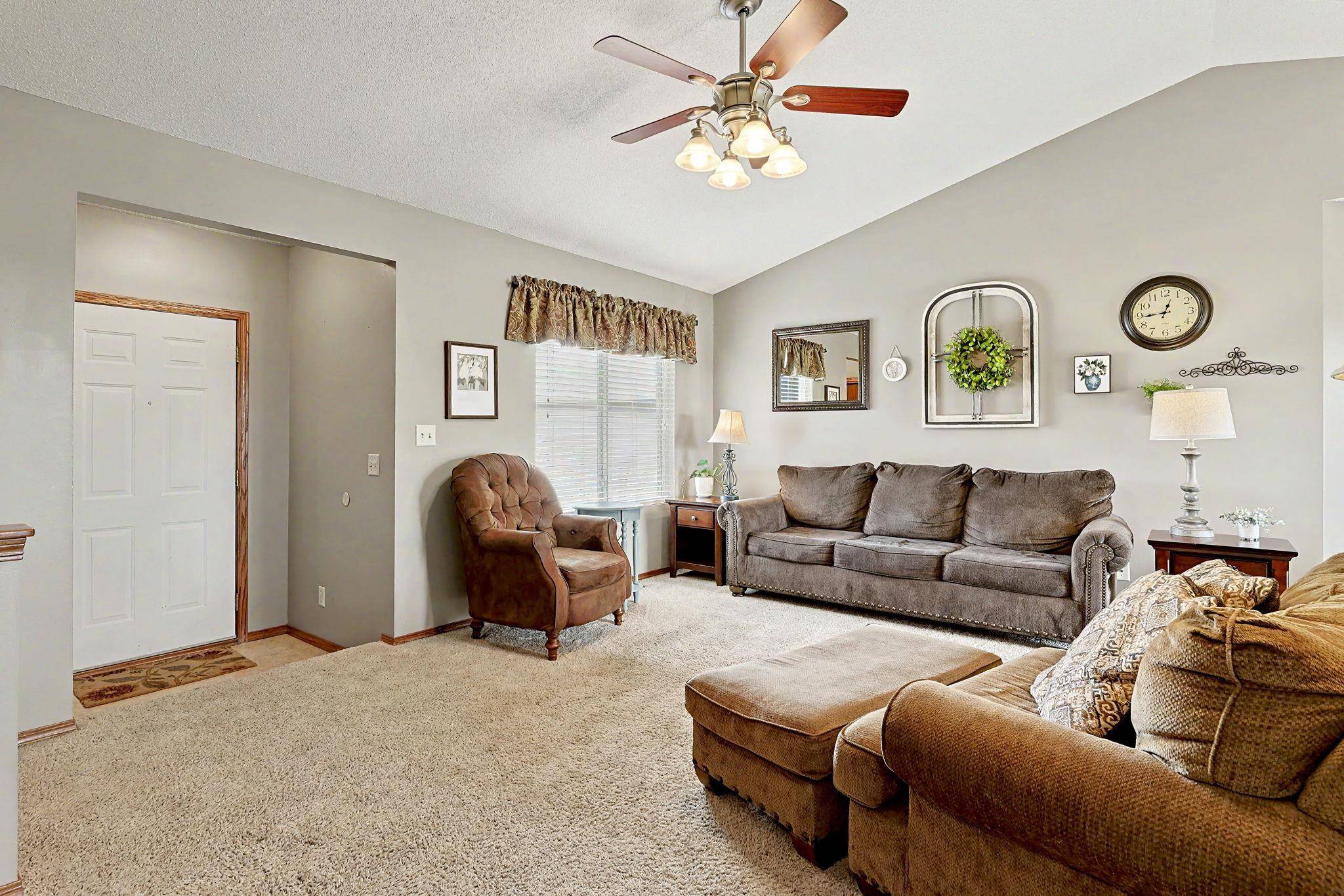 1724 Amber Ridge Place, Derby, KS 67037