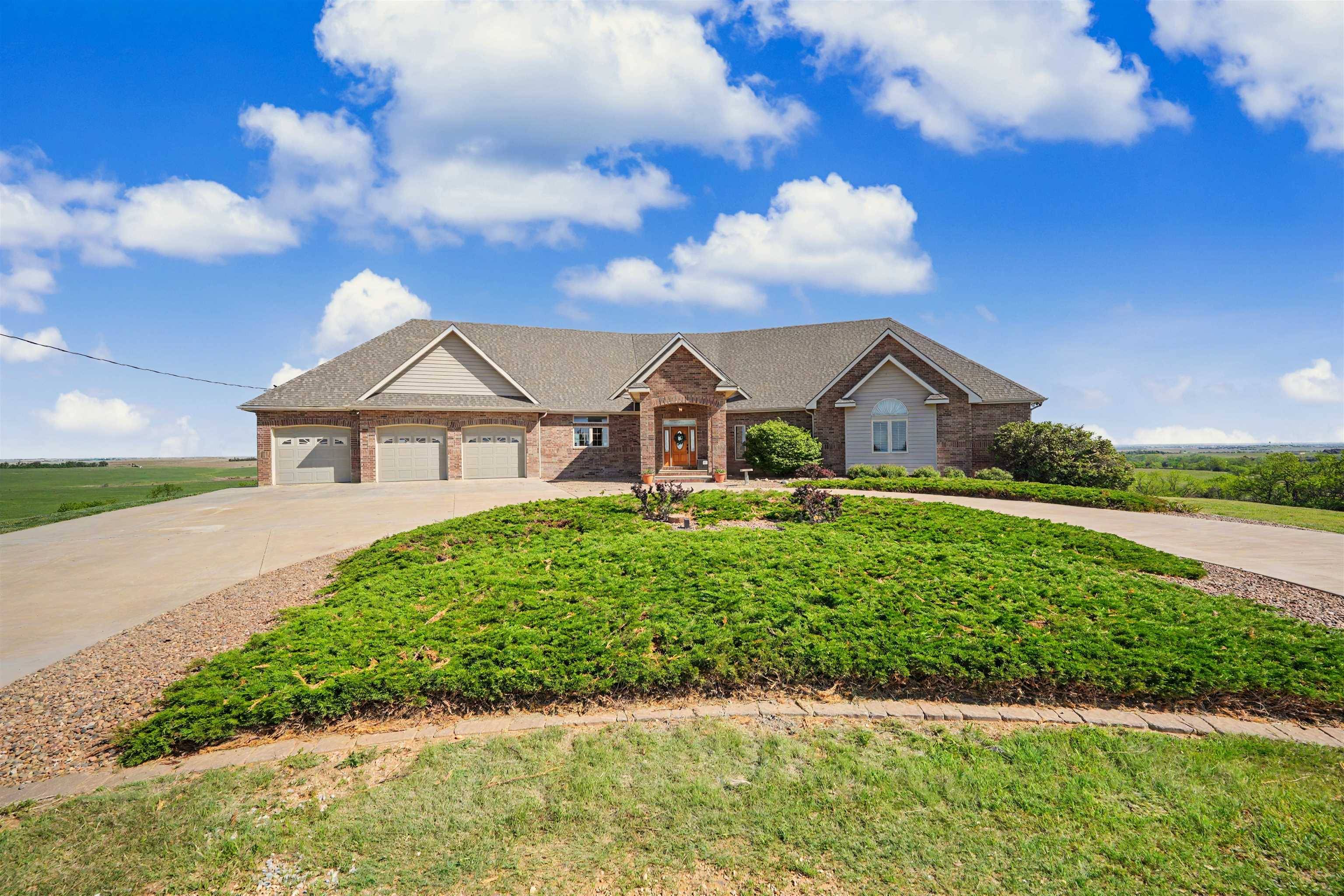 3380 S Scenic Slope Rd, Salina, KS 67401