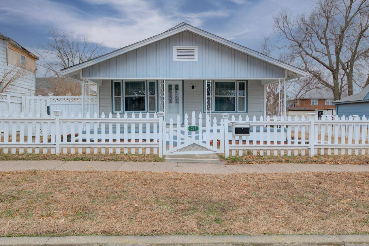 411 W Chestnut Ave., Arkansas City, KS 67005