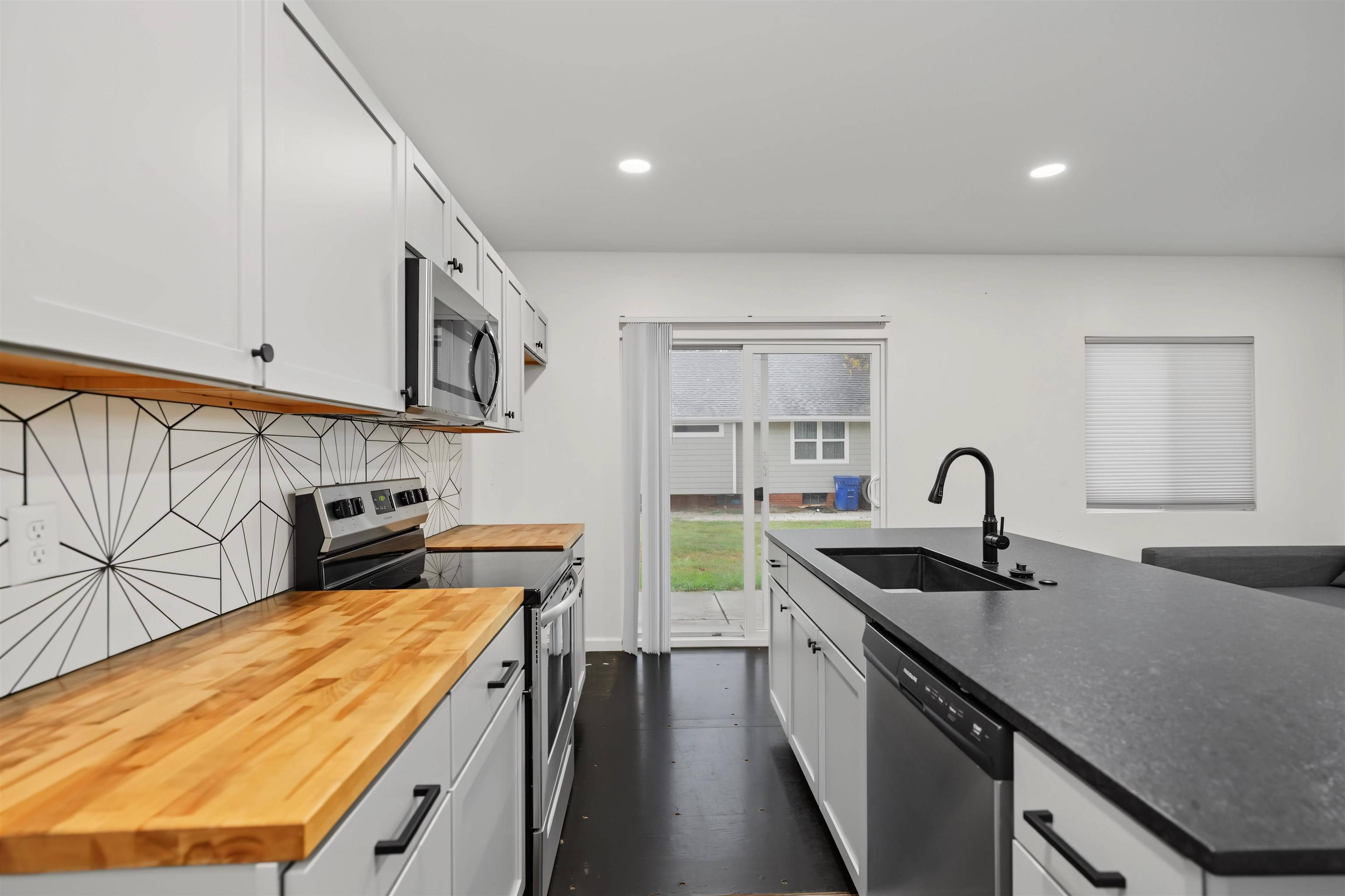 604 N Main St., Lindsborg, KS 67456