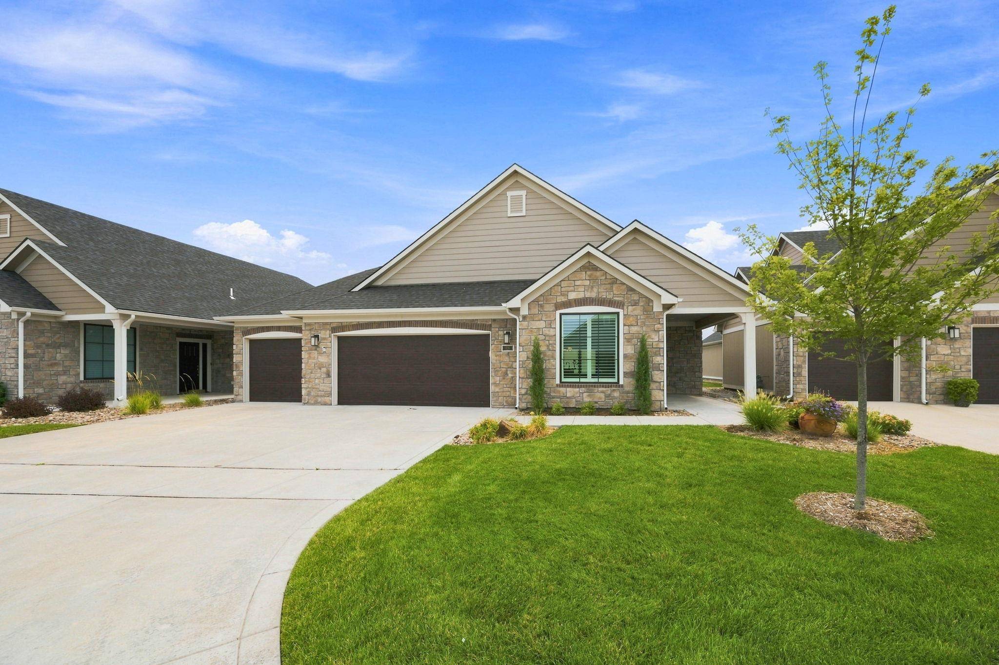 1426 S Monument, Wichita, KS 67235