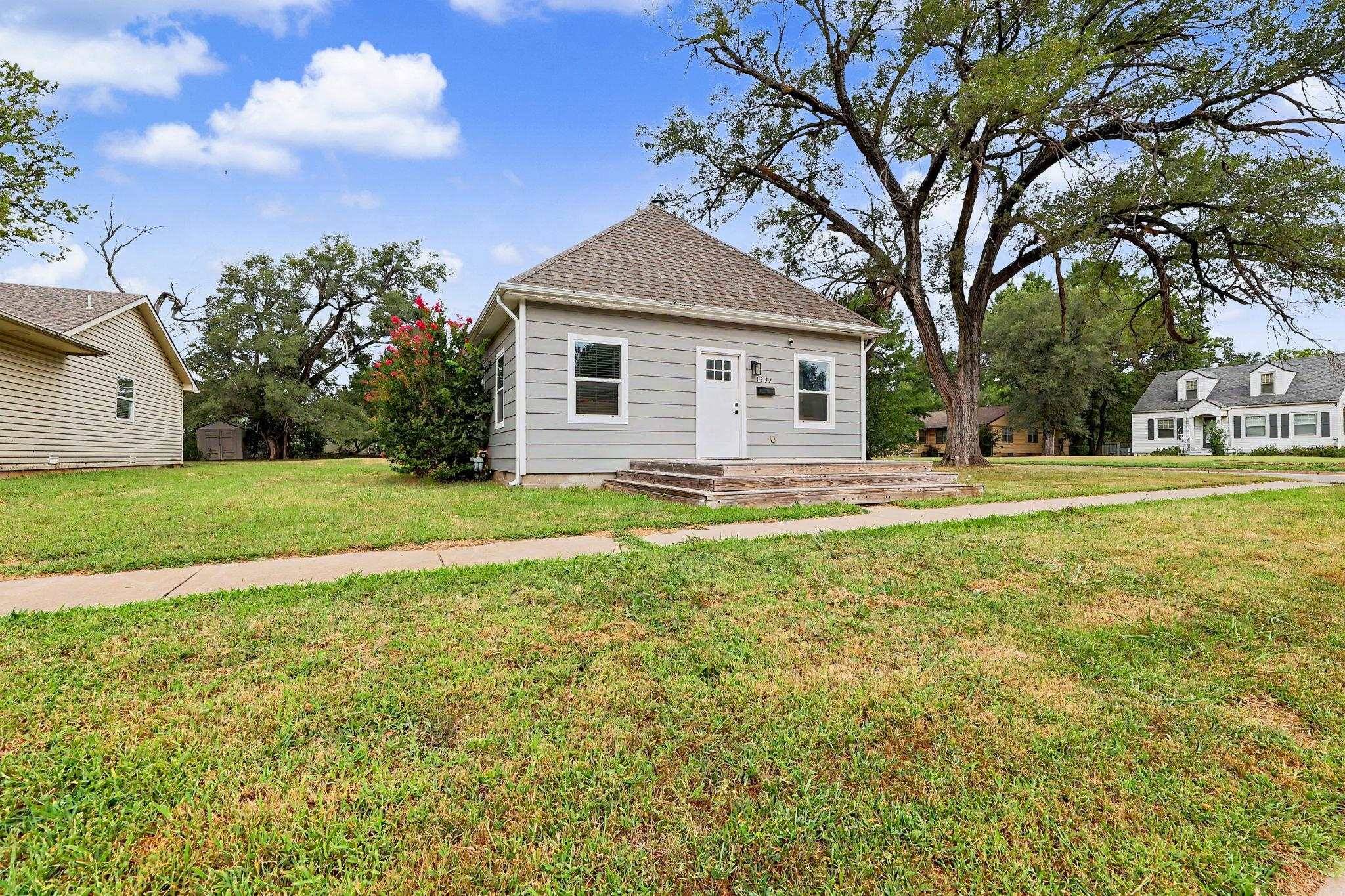1237 N Osage, Augusta, KS 67010