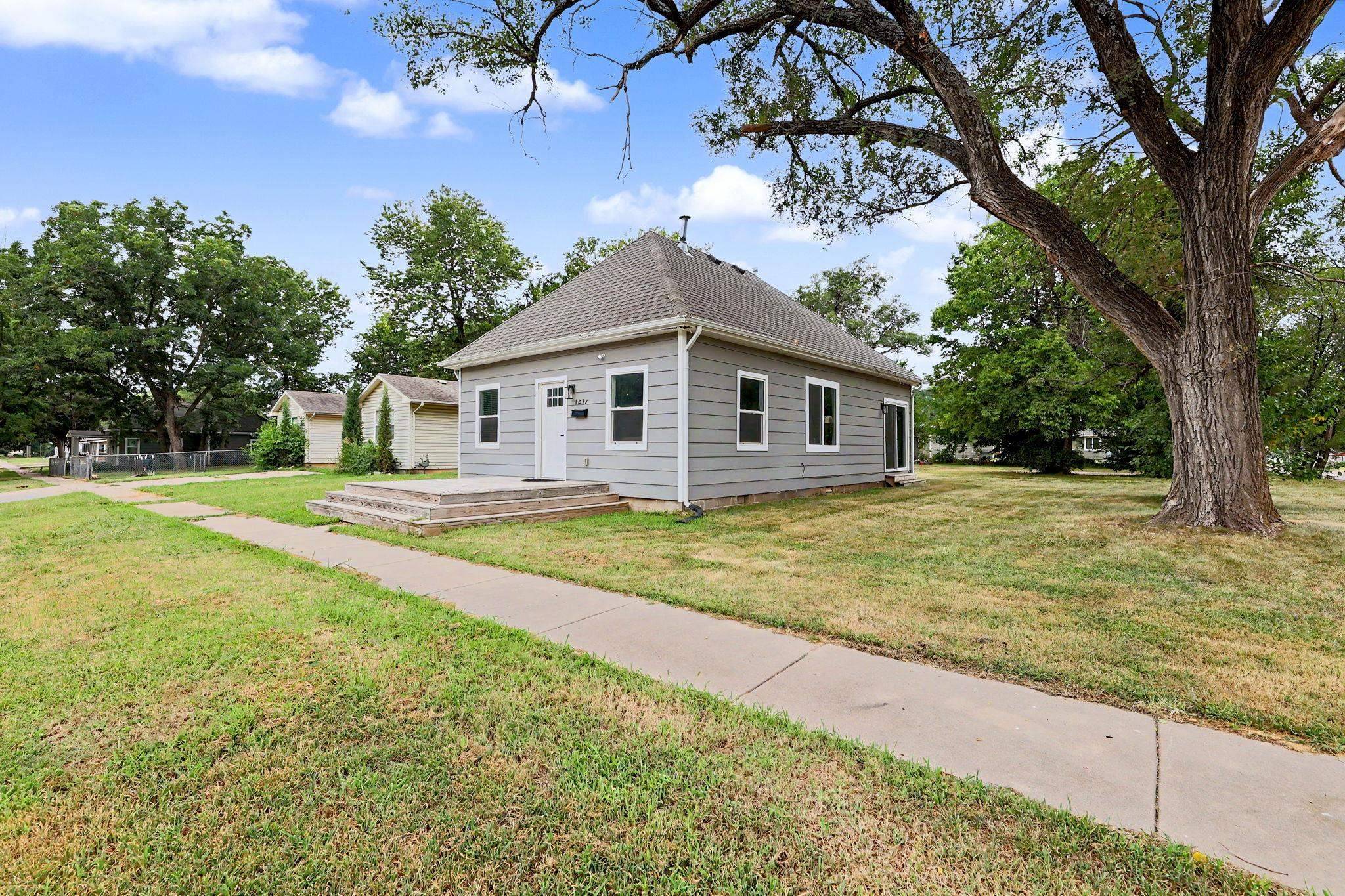 1237 N Osage, Augusta, KS 67010