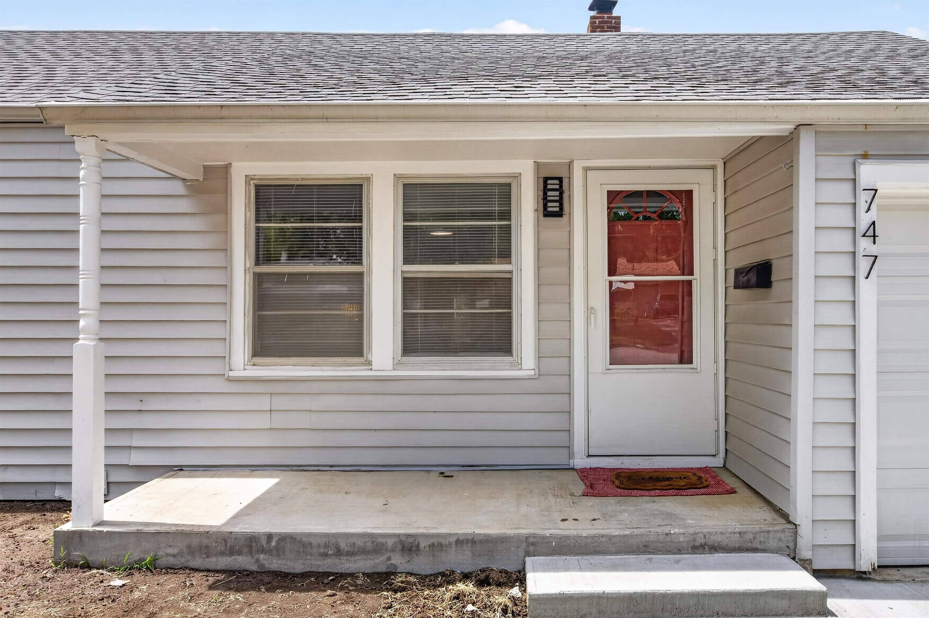 747 S Clifton Ave, Wichita, KS 67218