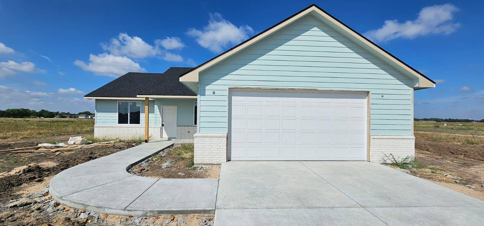 121 S Midway St., Valley Center, KS 67147