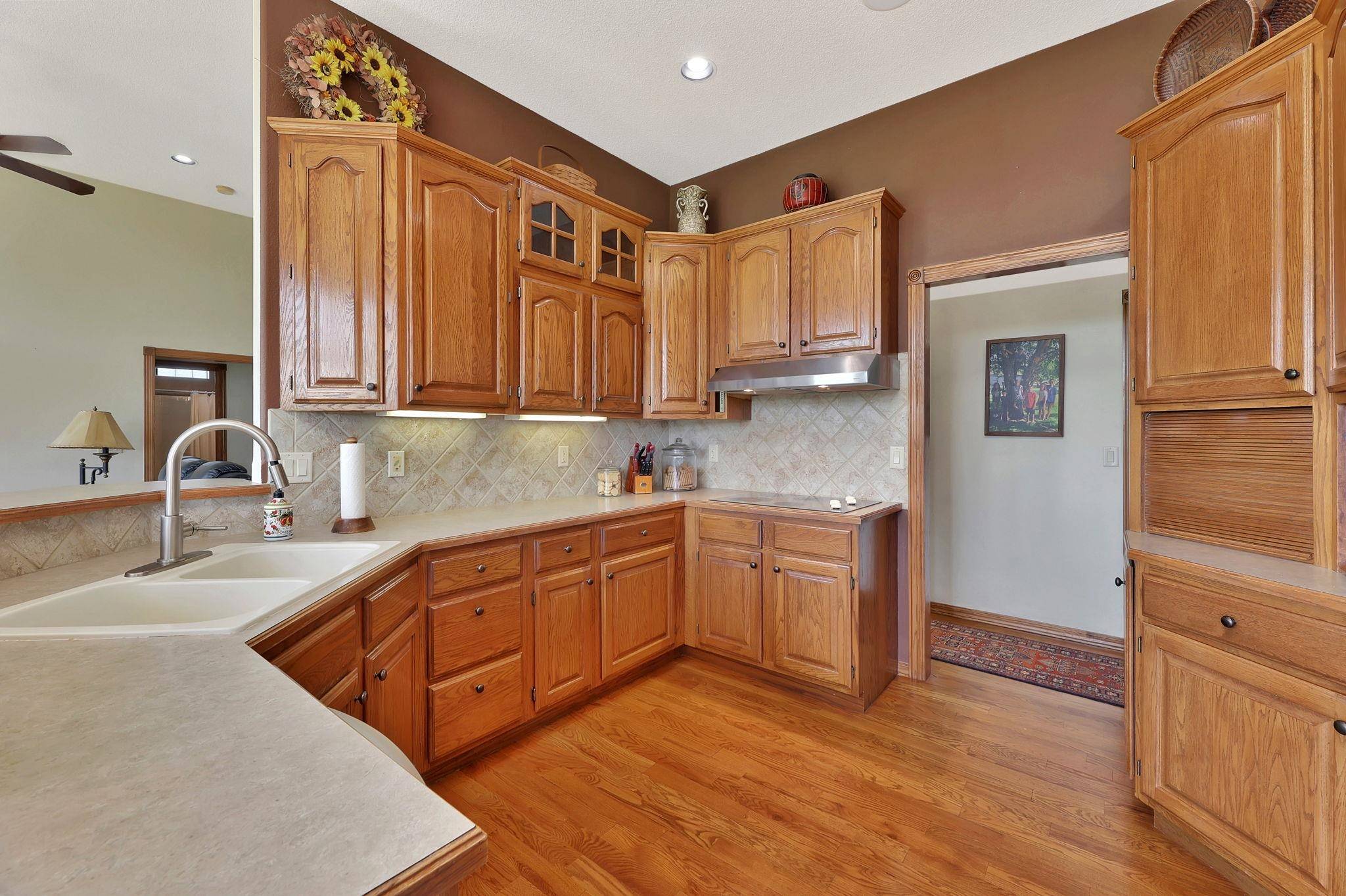 516 N Fiddlers Creek St, Valley Center, KS 67147